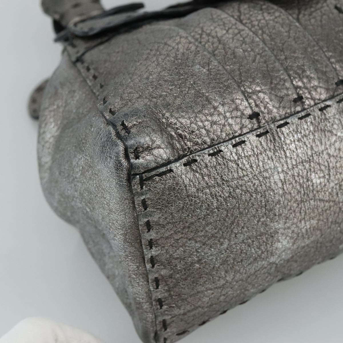 Valentino Garavani V Logo Silver Leather Handbag (Pre-Owned)