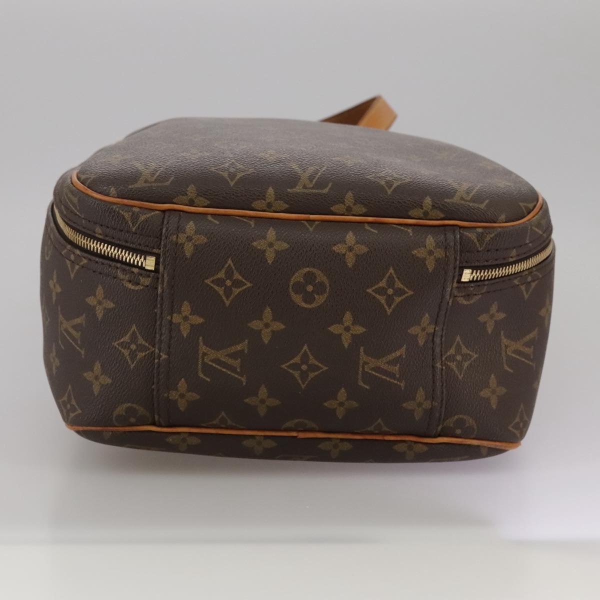 Louis Vuitton Excursion Brown Canvas Handbag (Pre-Owned)