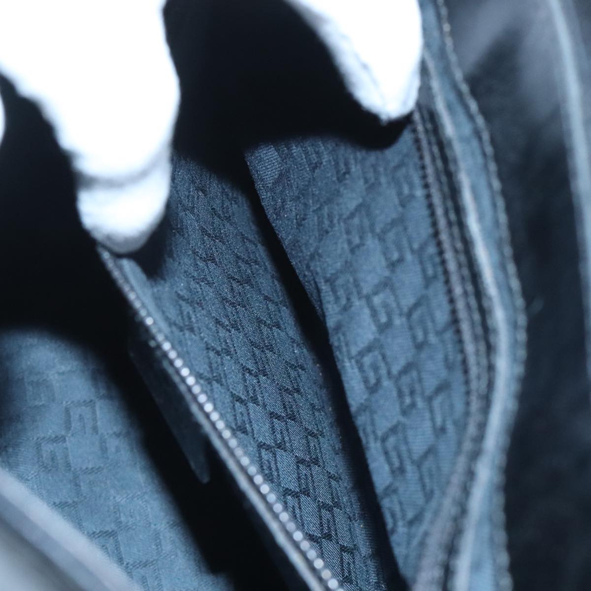 Gucci Black Leather Shoulder Bag (Pre-Owned)