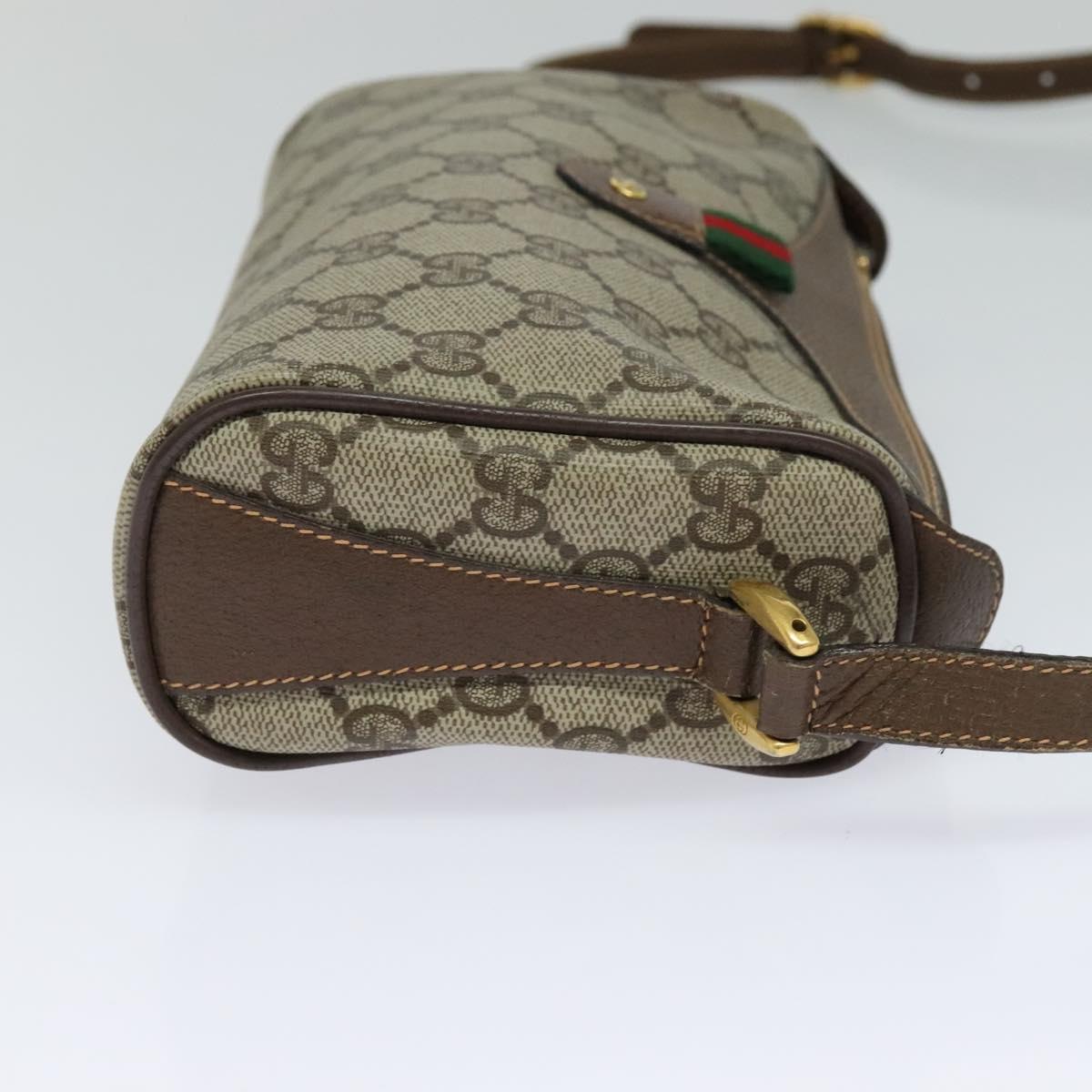 Gucci Shelly Beige Canvas Shoulder Bag (Pre-Owned)