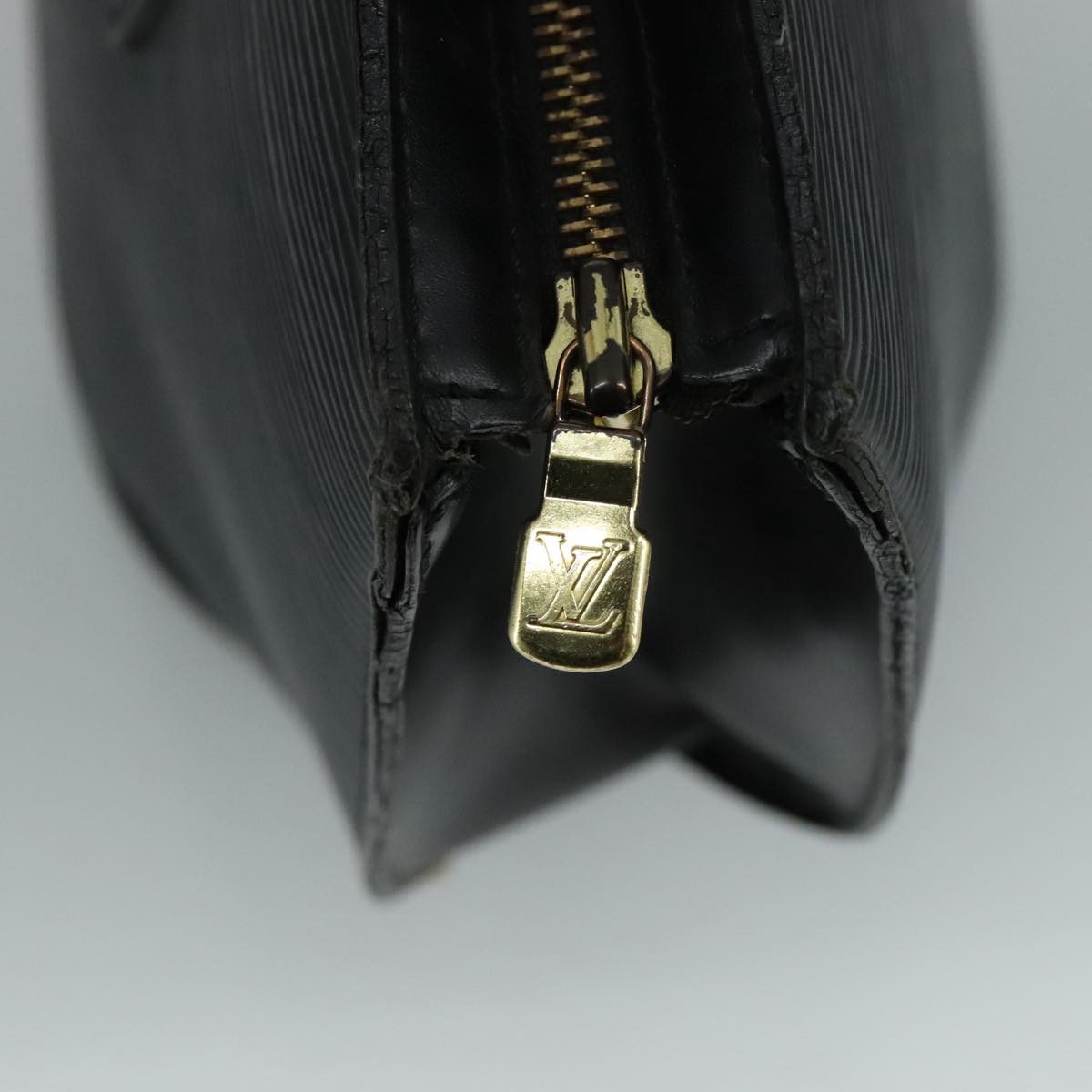 Louis Vuitton Saint Jacques Black Leather Shoulder Bag (Pre-Owned)