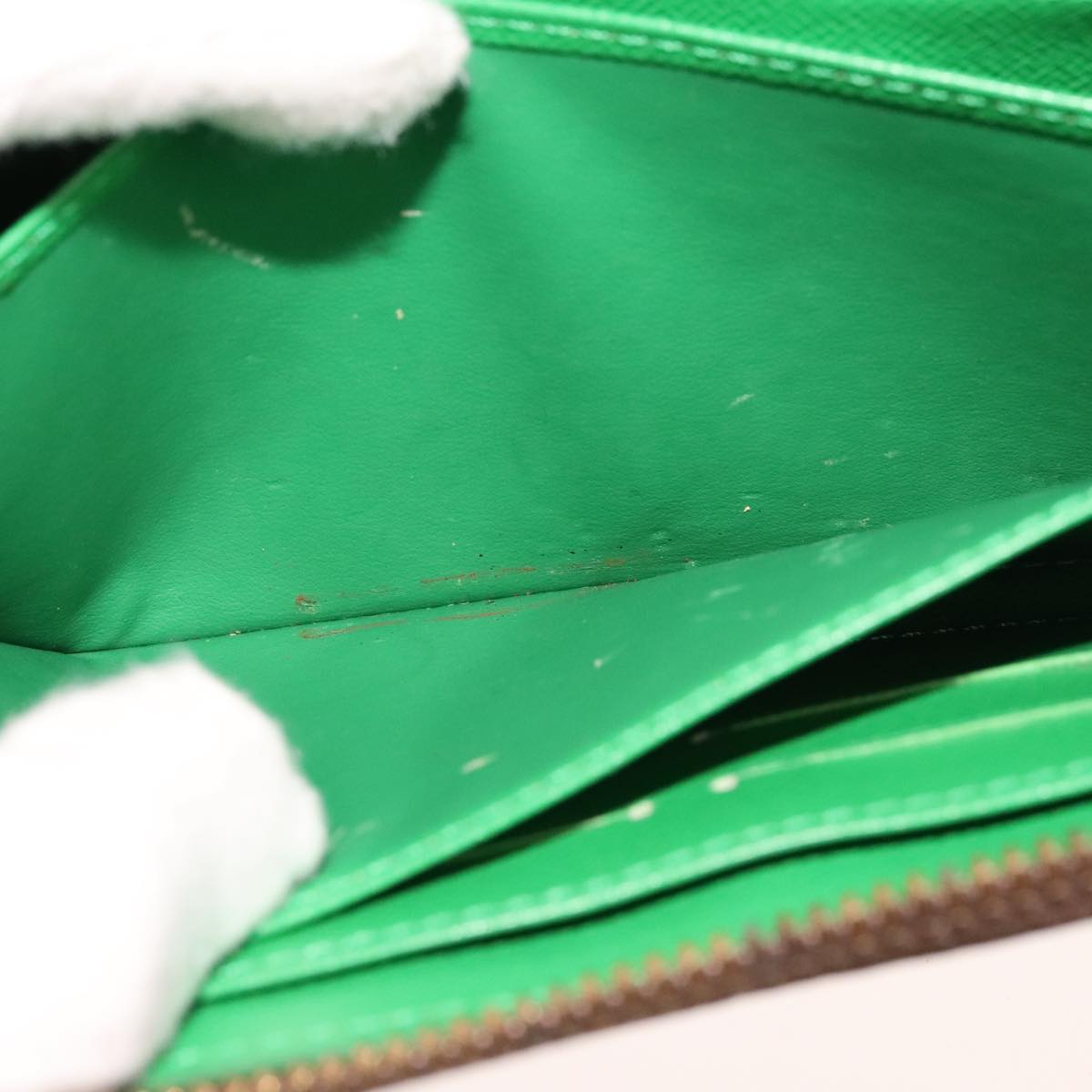 Louis Vuitton Zippy Wallet Green Canvas Wallet (Pre-Owned)