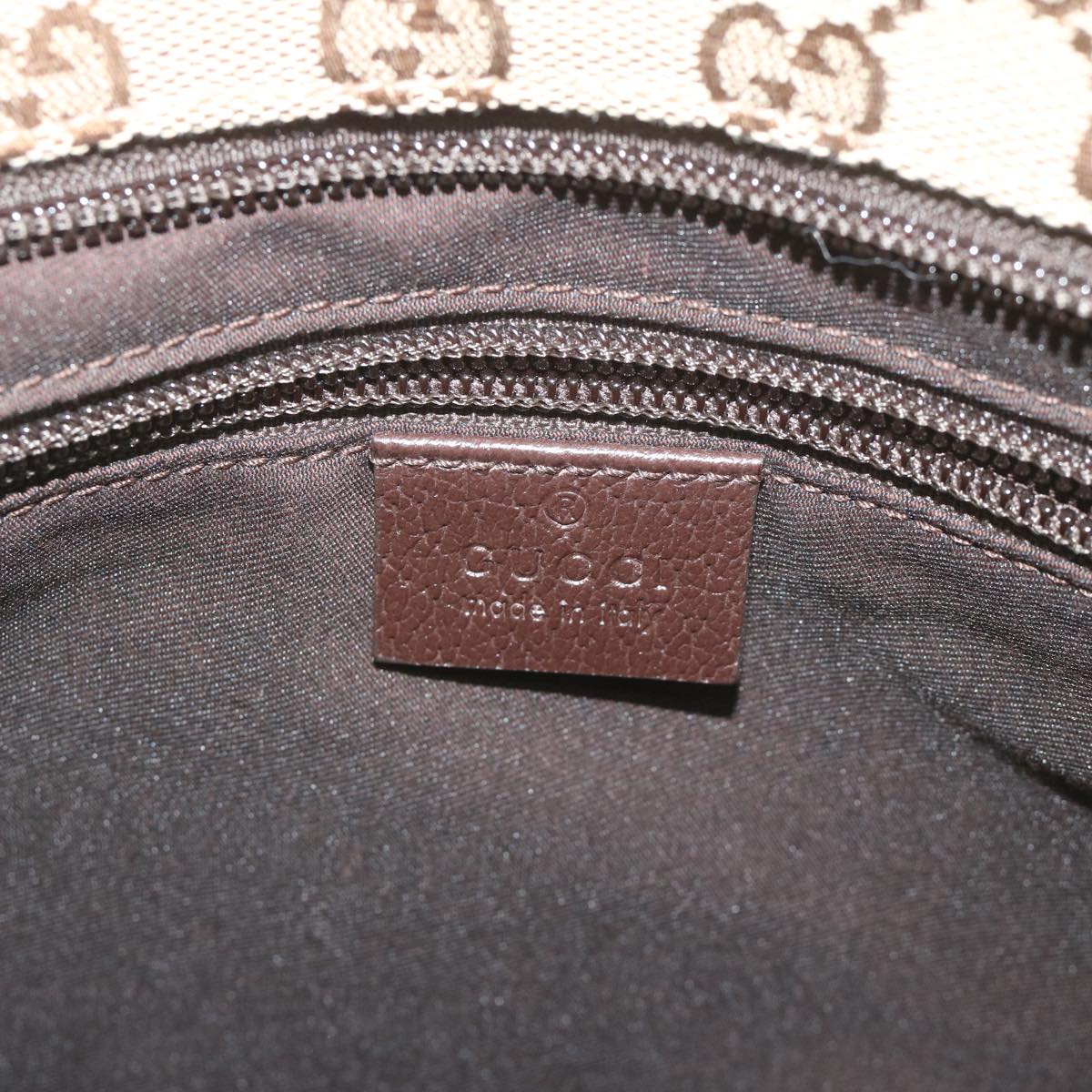 Gucci Gg Canvas Beige Canvas Shoulder Bag (Pre-Owned)