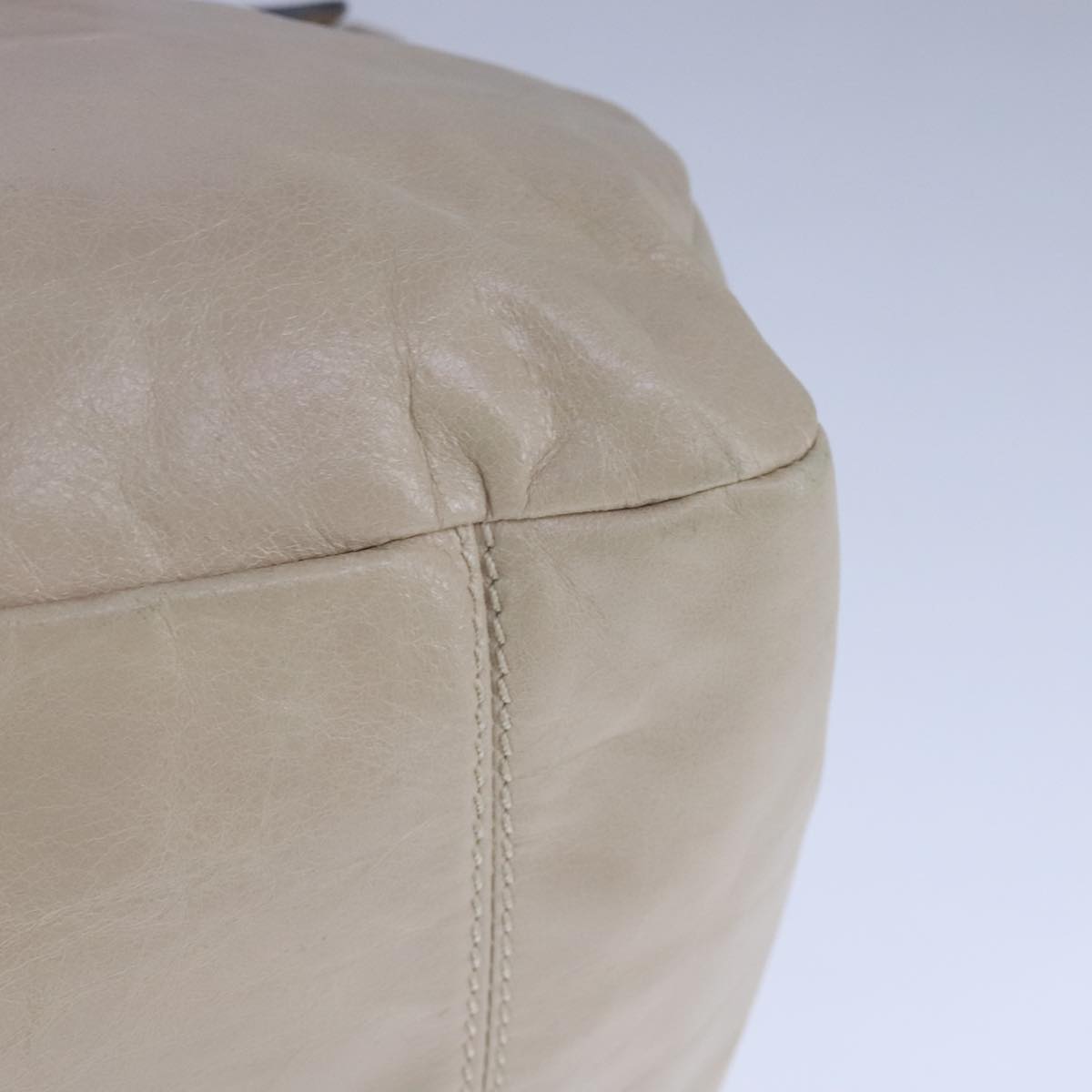 Chloé Bay Beige Leather Handbag (Pre-Owned)