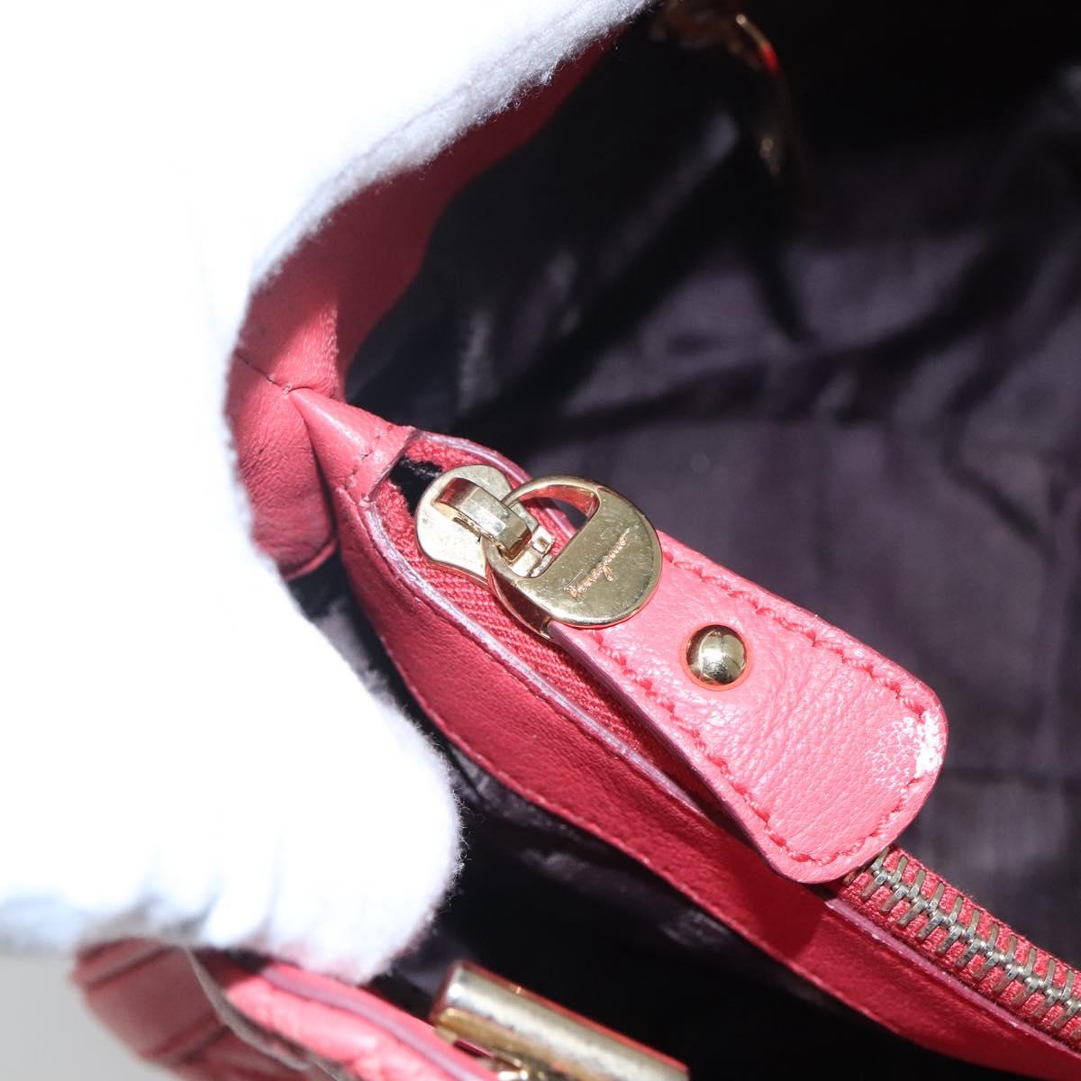 Salvatore Ferragamo Gancini Pink Leather Shoulder Bag (Pre-Owned)
