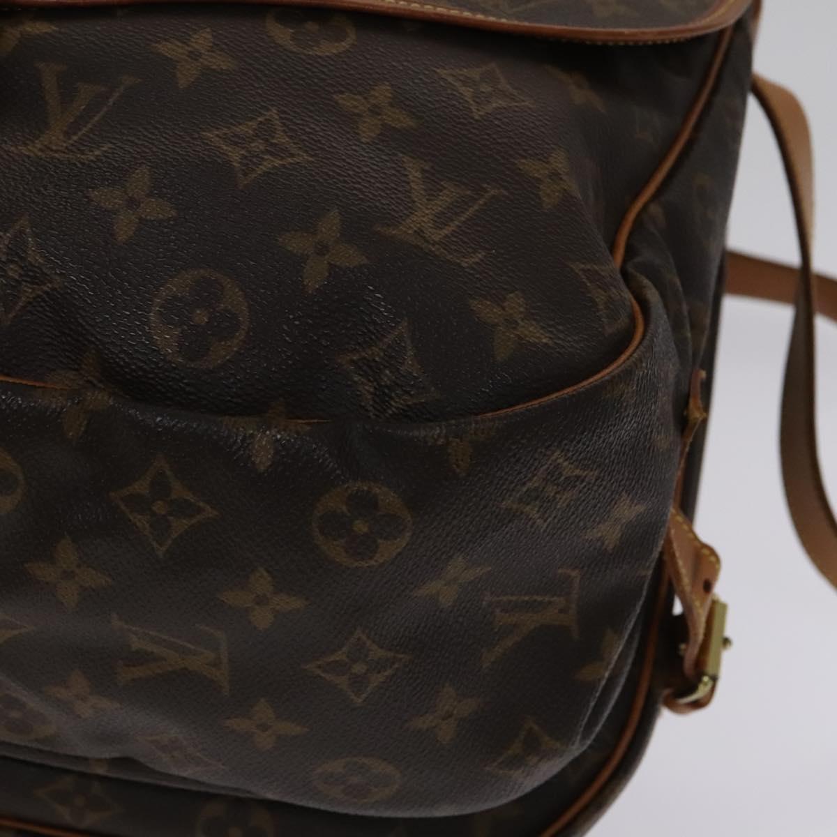 Louis Vuitton Saumur 35 Brown Canvas Shoulder Bag (Pre-Owned)
