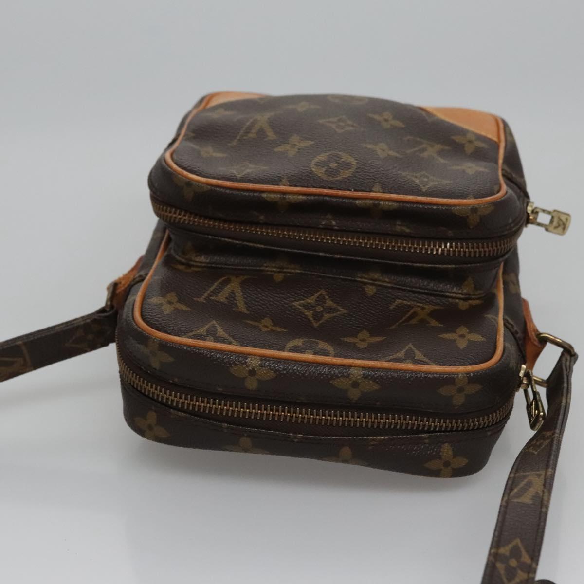 Louis Vuitton Amazon Brown Canvas Shoulder Bag (Pre-Owned)