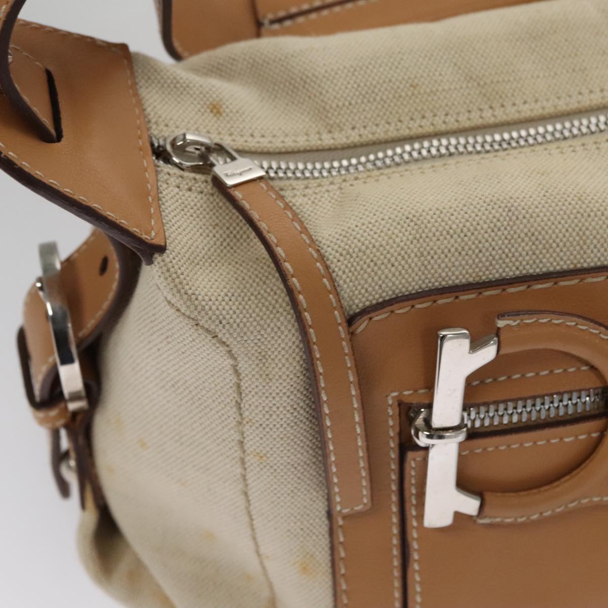 Salvatore Ferragamo Gancini Beige Canvas Shoulder Bag (Pre-Owned)