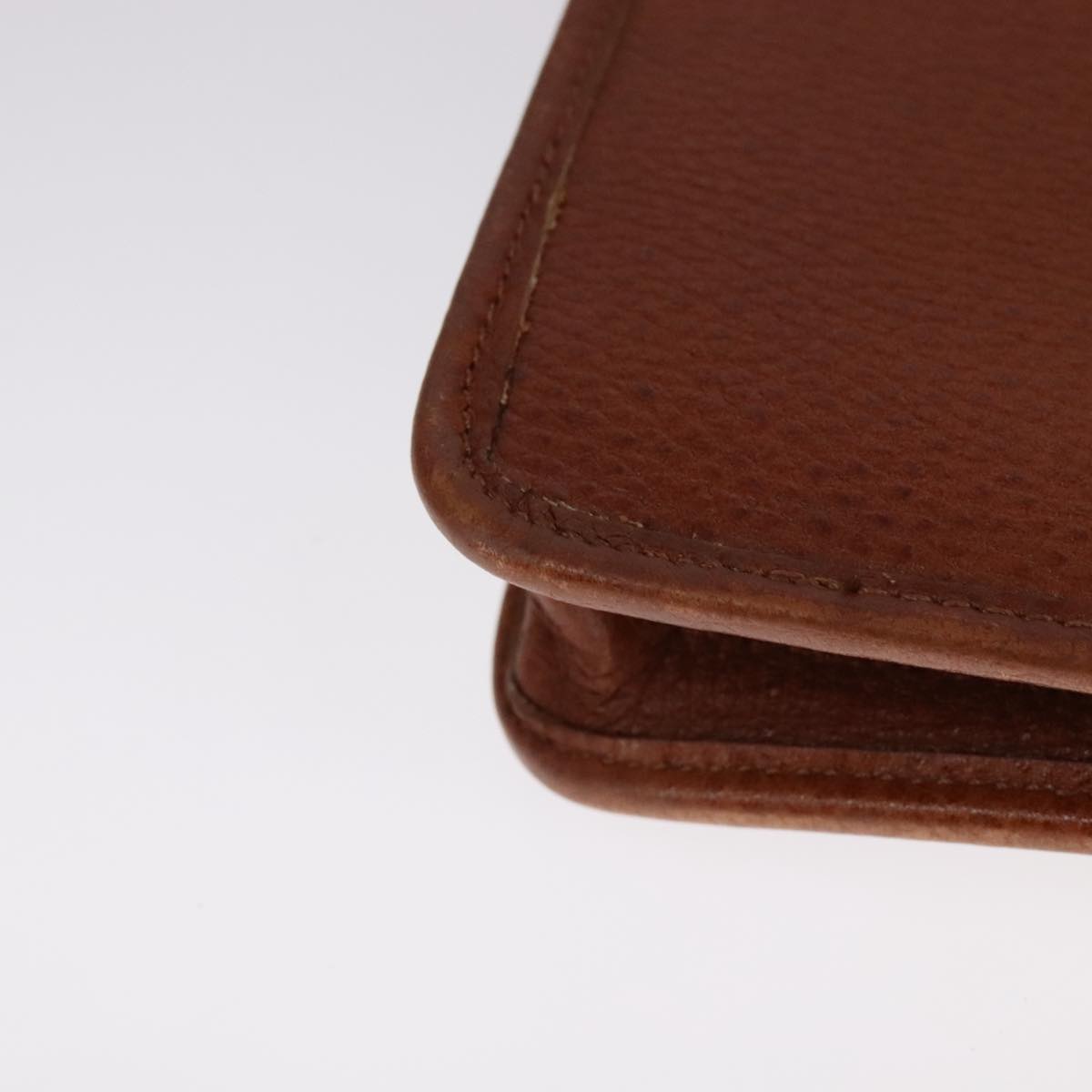 Burberry Brown Leather Clutch Bag (Pre-Owned)