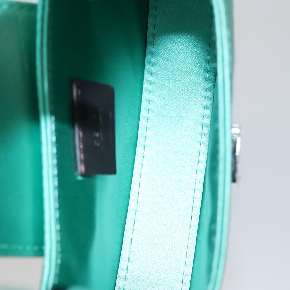 Fendi Green Leather Handbag (Pre-Owned)