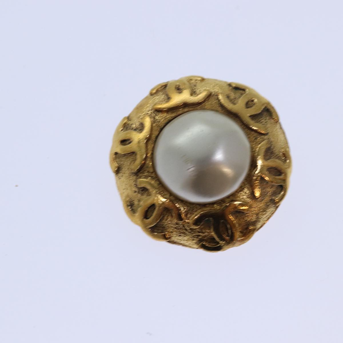 Chanel Gold Metal Earring Jewelry (Pre-Owned)