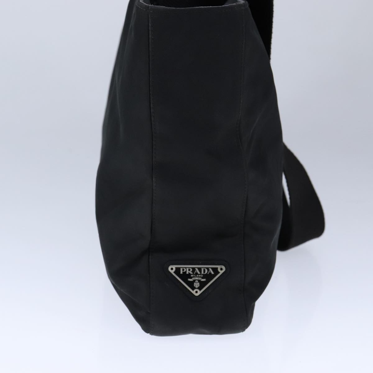 Prada Saffiano Black Synthetic Handbag (Pre-Owned)