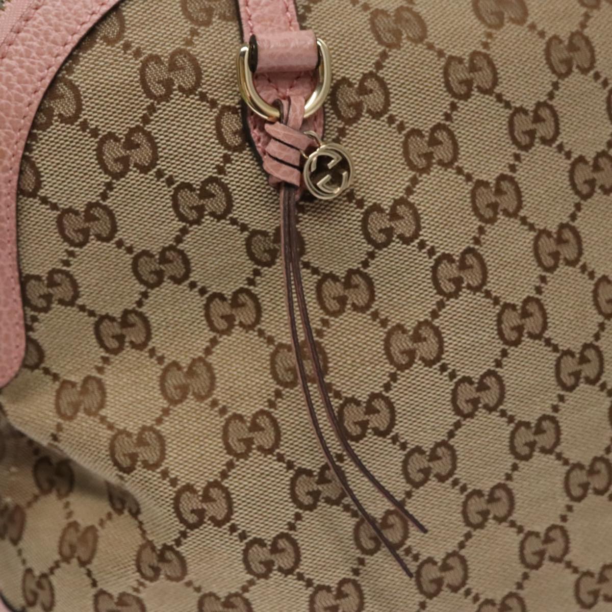 Gucci Bree Beige Canvas Shoulder Bag (Pre-Owned)