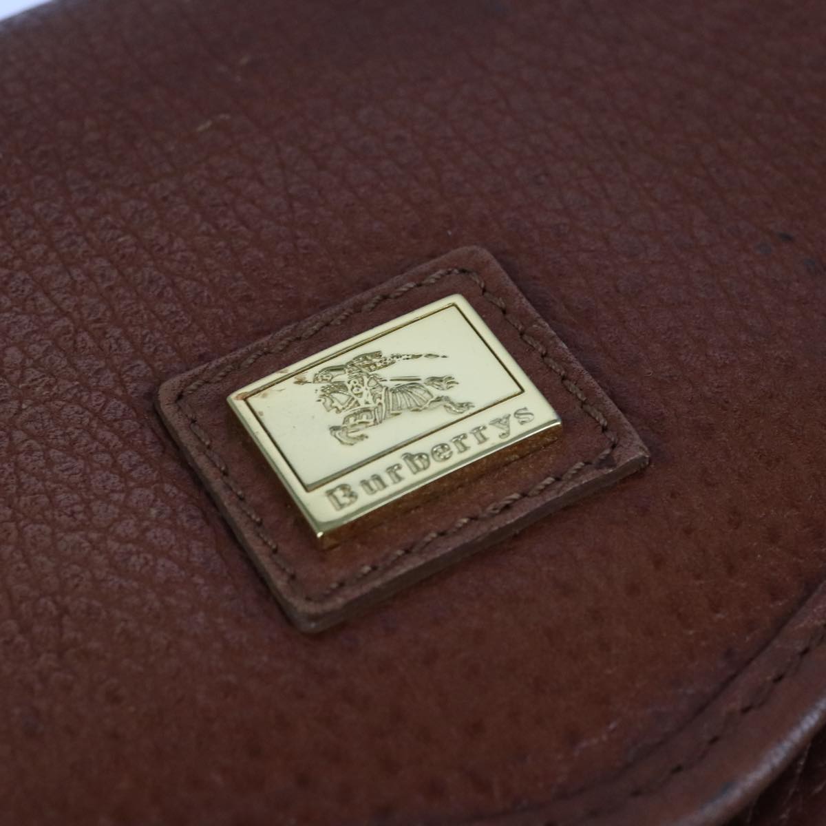 Burberry Brown Leather Clutch Bag (Pre-Owned)