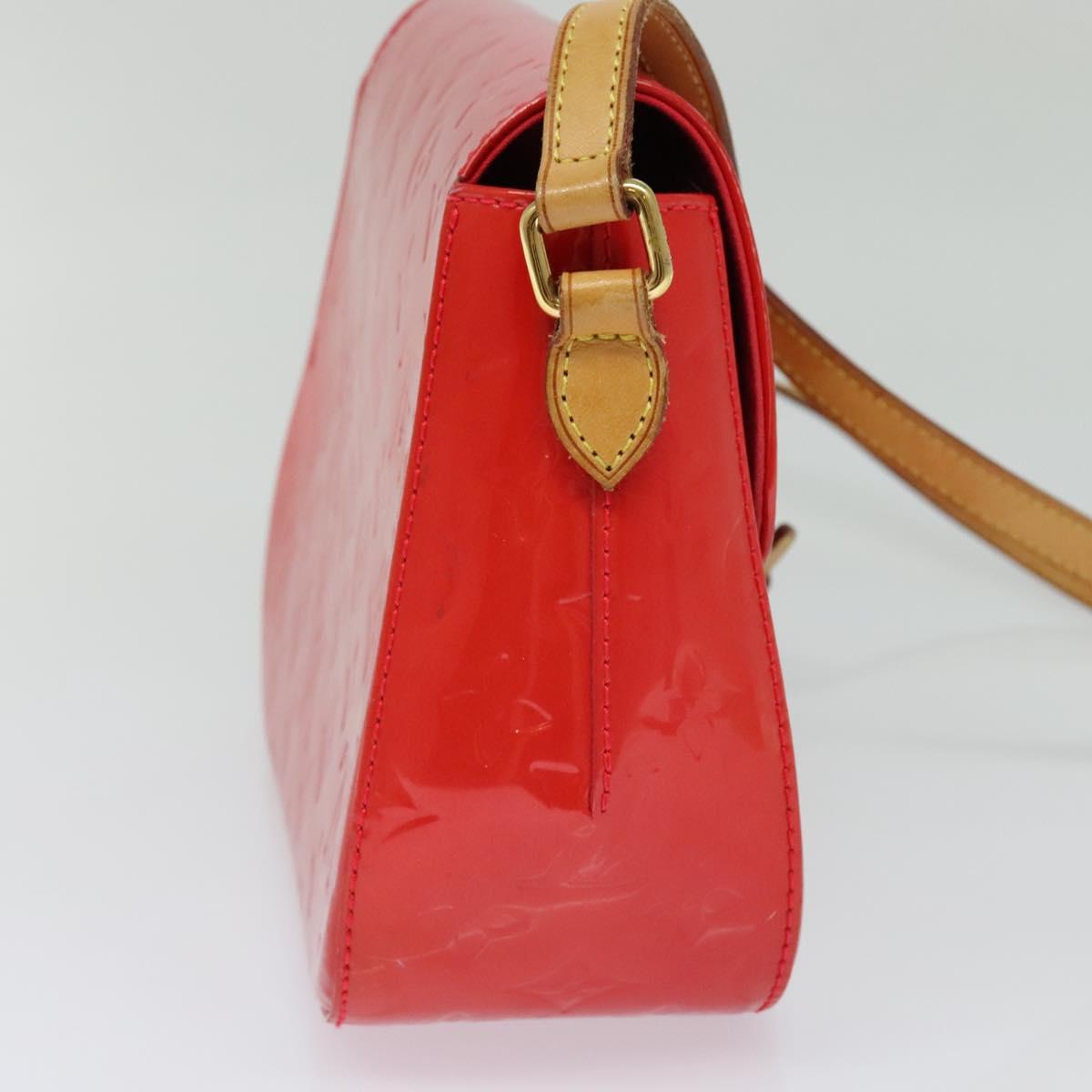 Louis Vuitton Bellflower Red Patent Leather Shoulder Bag (Pre-Owned)