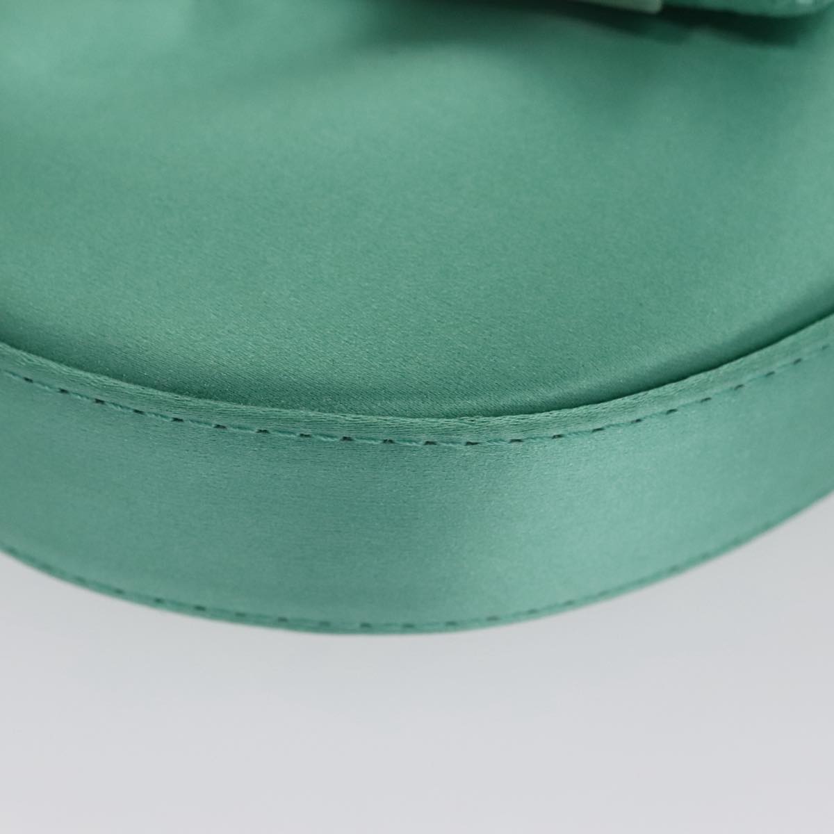 Fendi Green Leather Handbag (Pre-Owned)