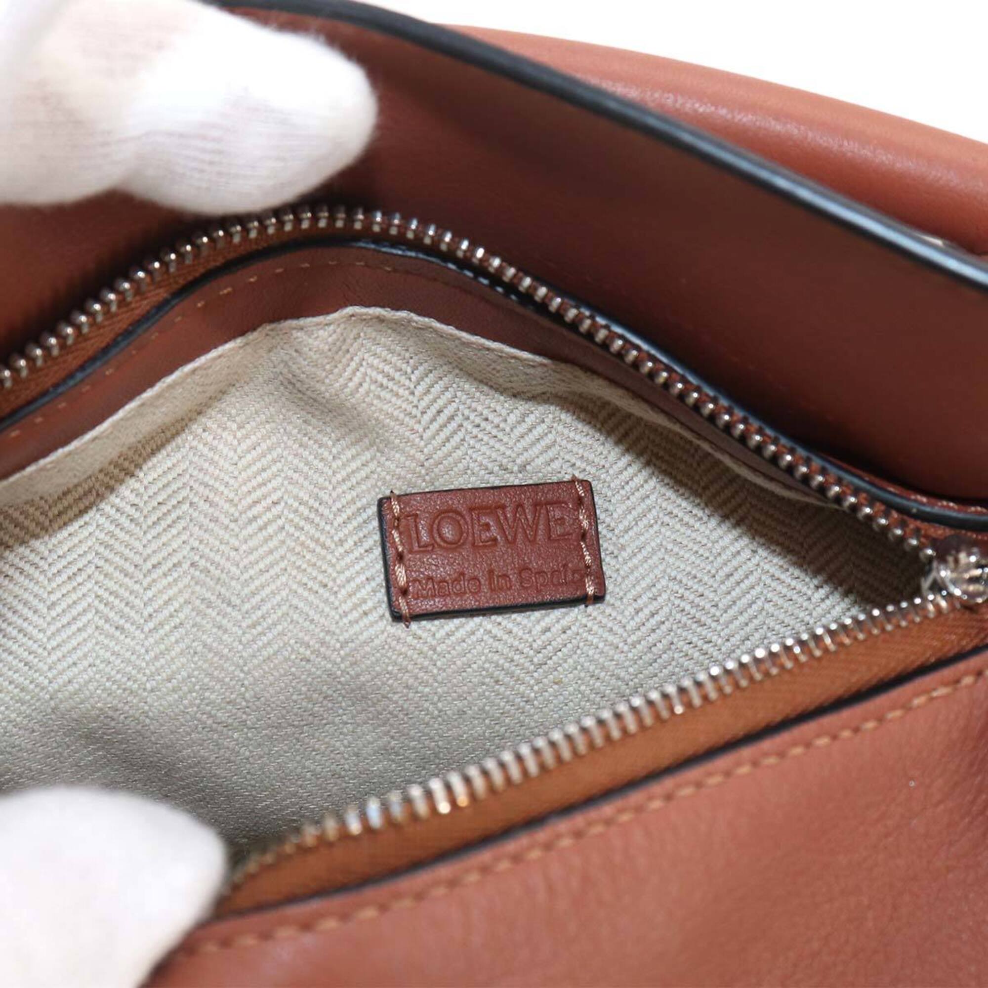 Loewe Puzzle Gold Leather Handbag (Pre-Owned)