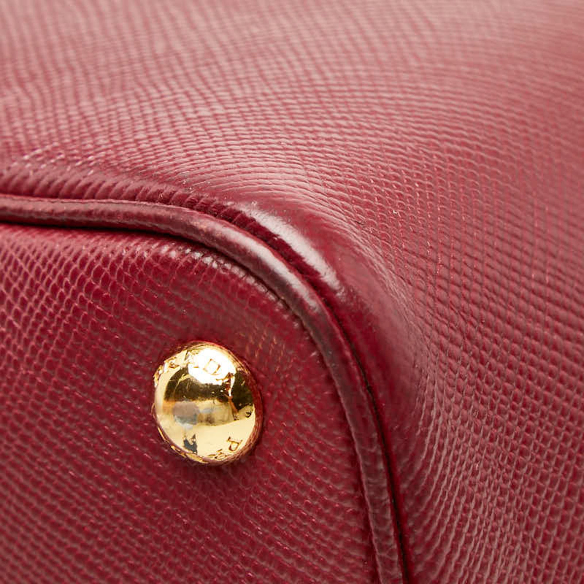 Prada Red Color Wine Leather Handbag Tote Bag (Pre-Owned)