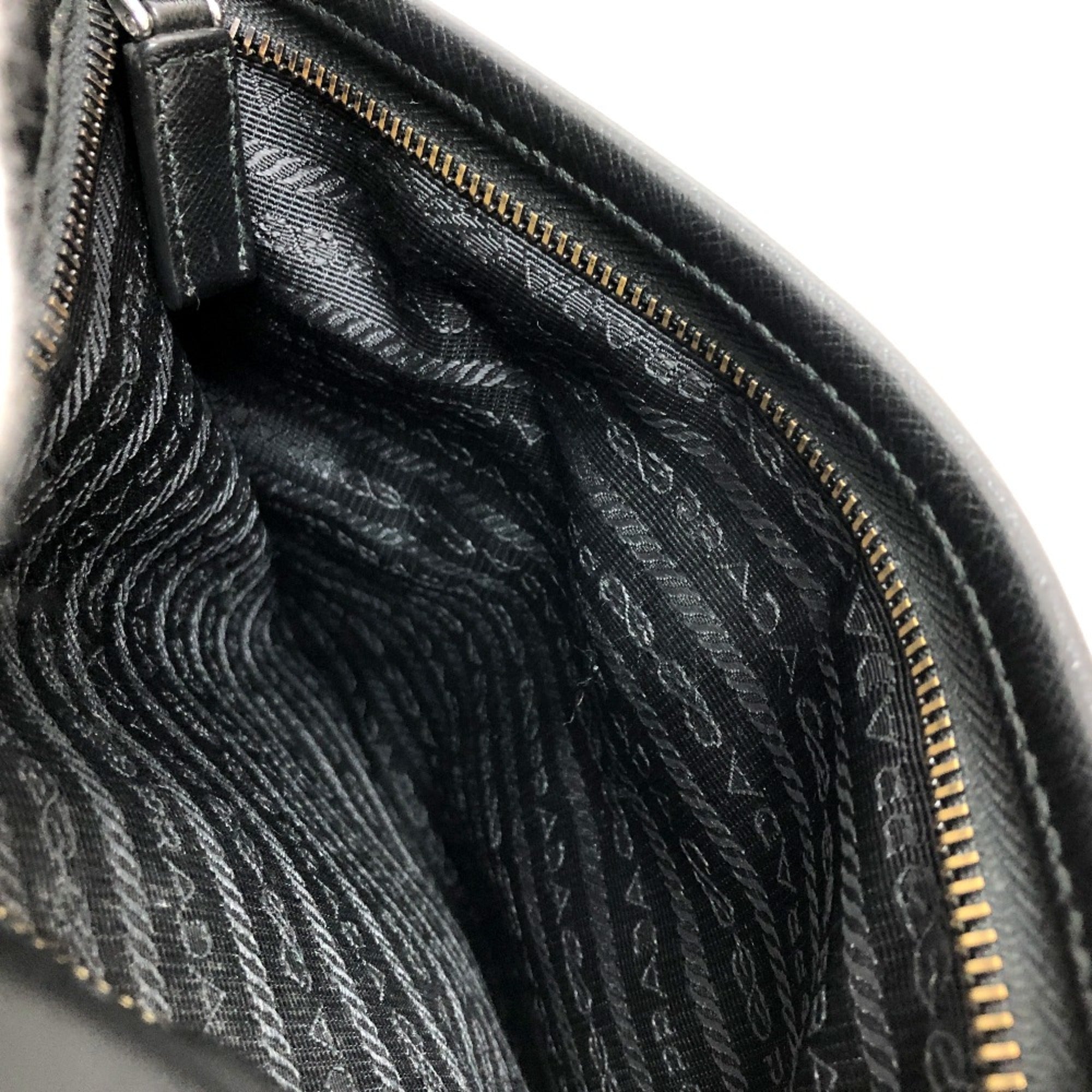 Prada Black Cloth Shoulder Bag (Pre-Owned)
