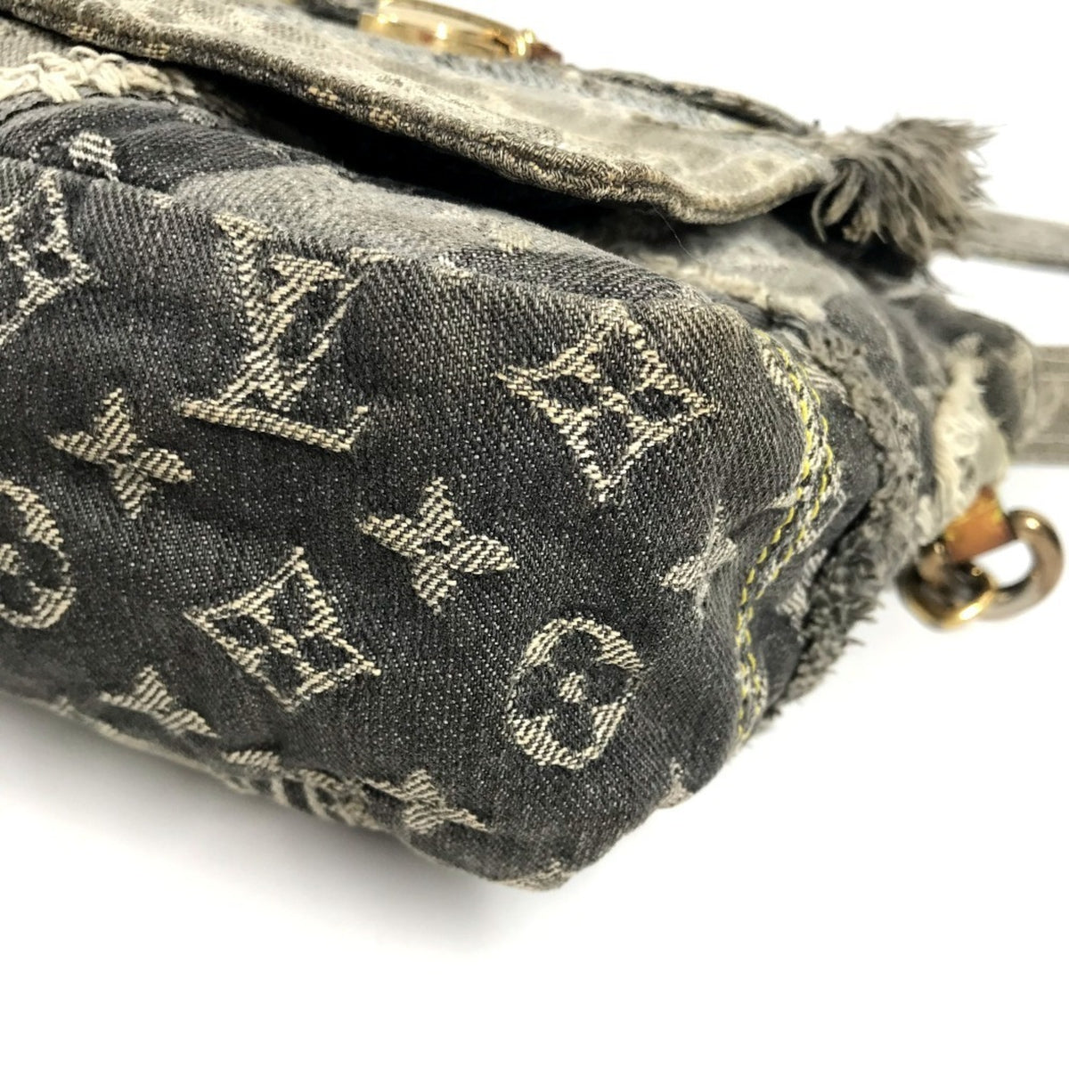 Louis Vuitton Black Gray Monogram Denim Shoulder Bag (Pre-Owned)