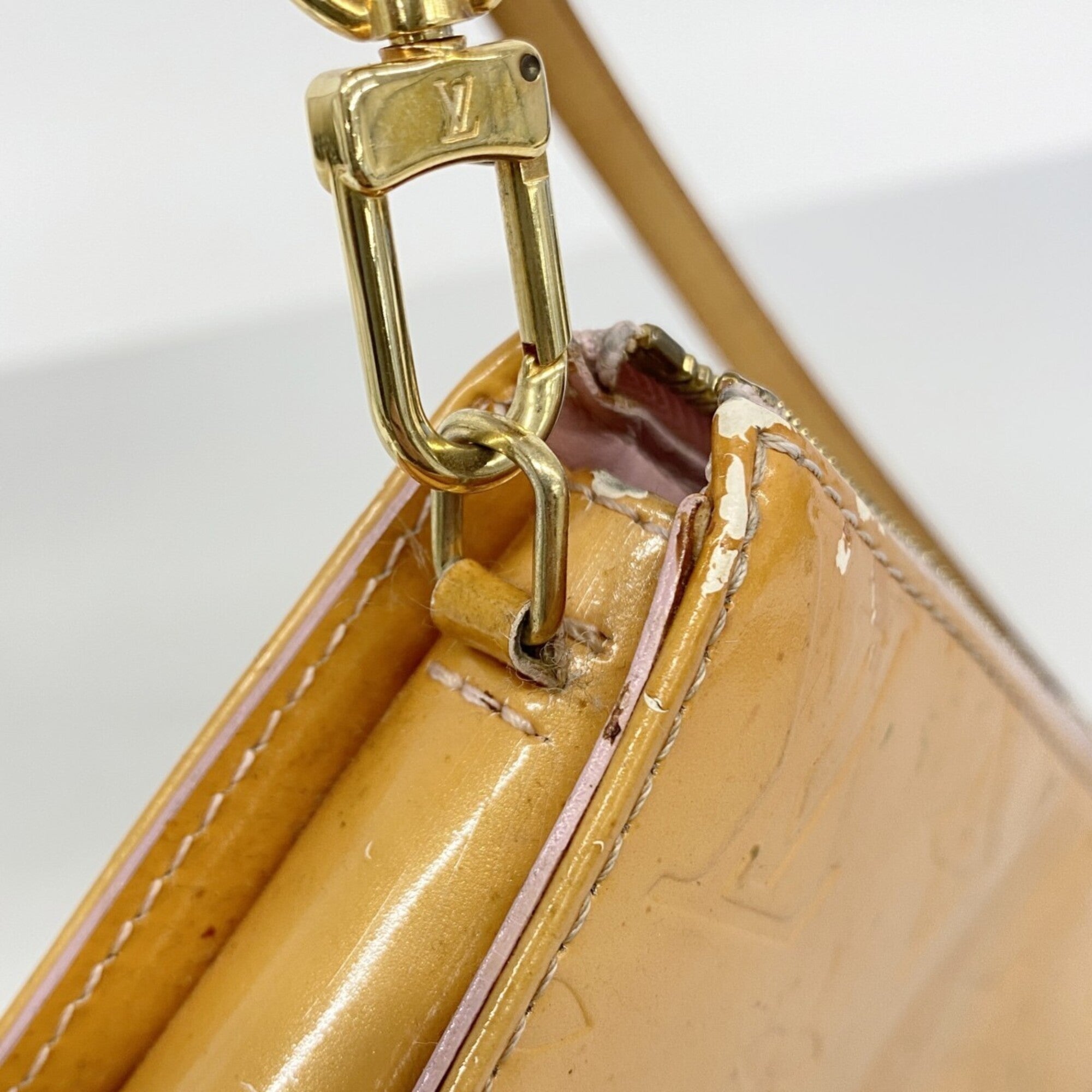 Louis Vuitton Pink Pouch (Pre-Owned)