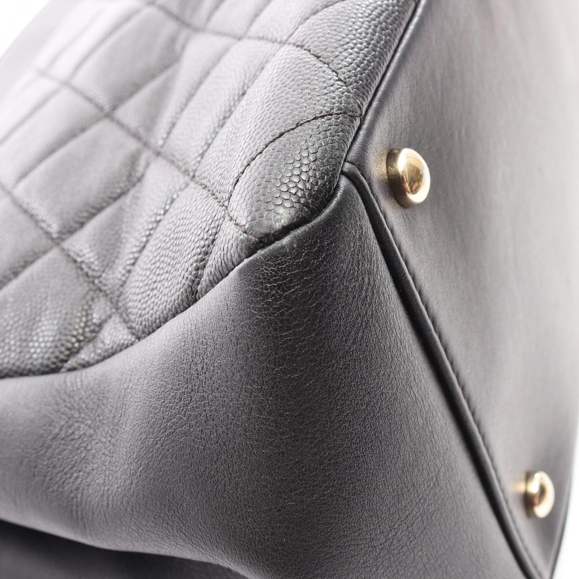 Chanel Black Grained Calfskin Leather Handbag Shoulder Bag (Pre-Owned)