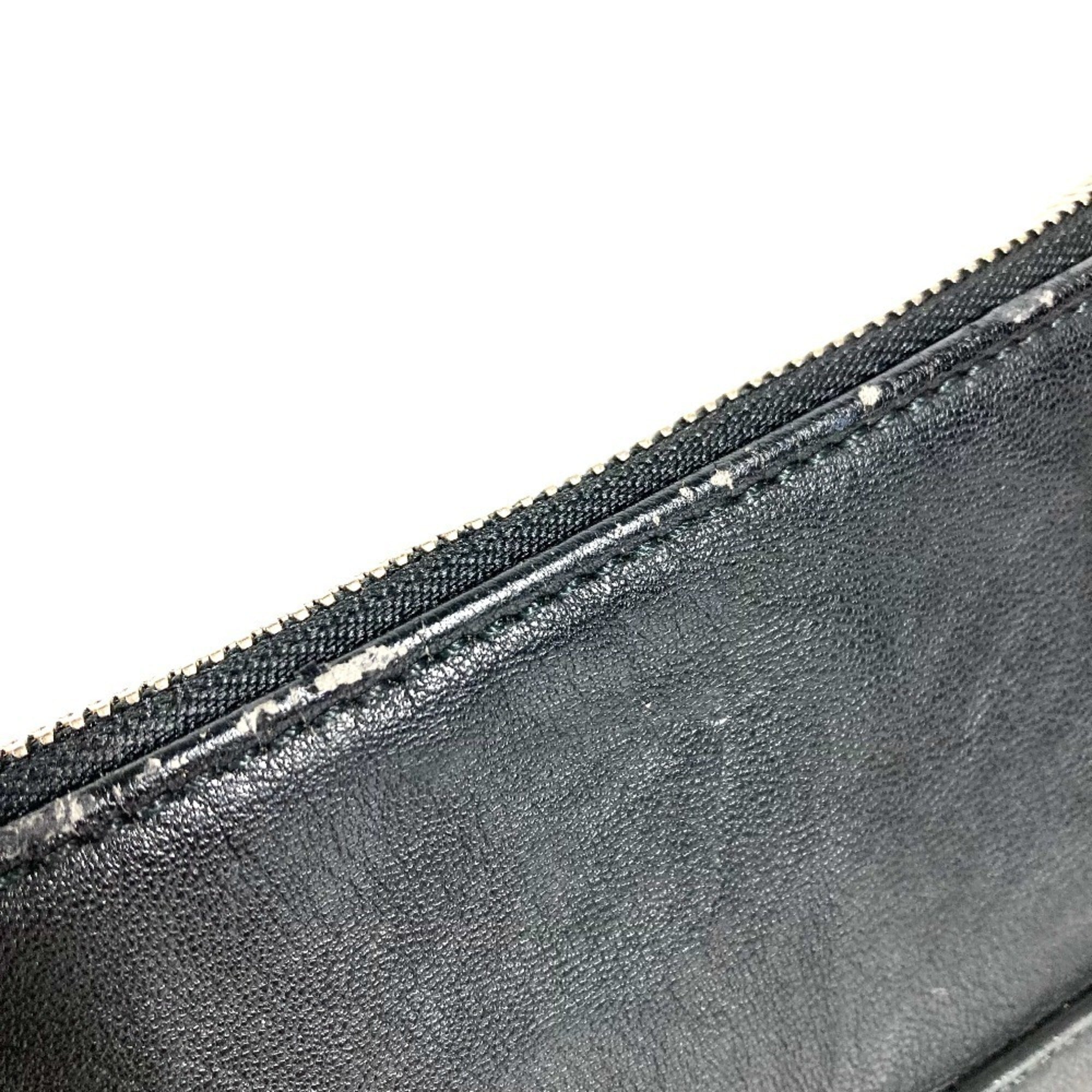 Salvatore Ferragamo Black Leather Shoulder Bag (Pre-Owned)