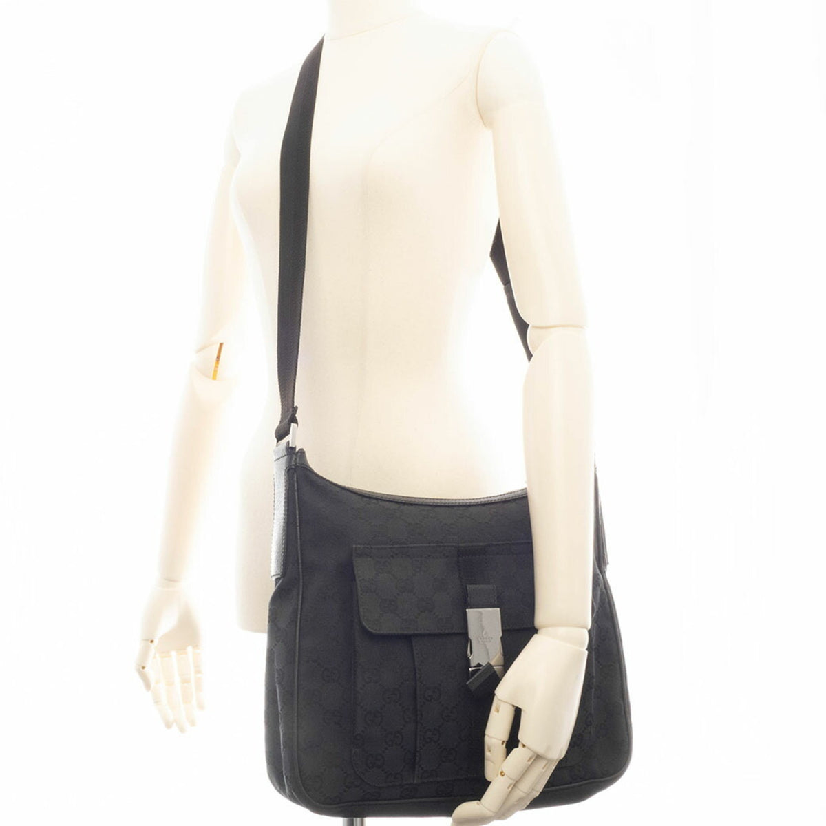 Gucci Black Gg Canvas Leather Shoulder Bag (Pre-Owned)