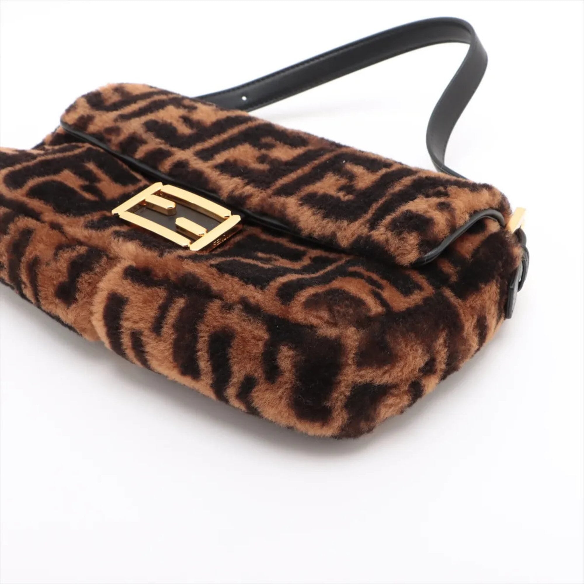 Fendi Brown Leather Shoulder Bag (Pre-Owned)