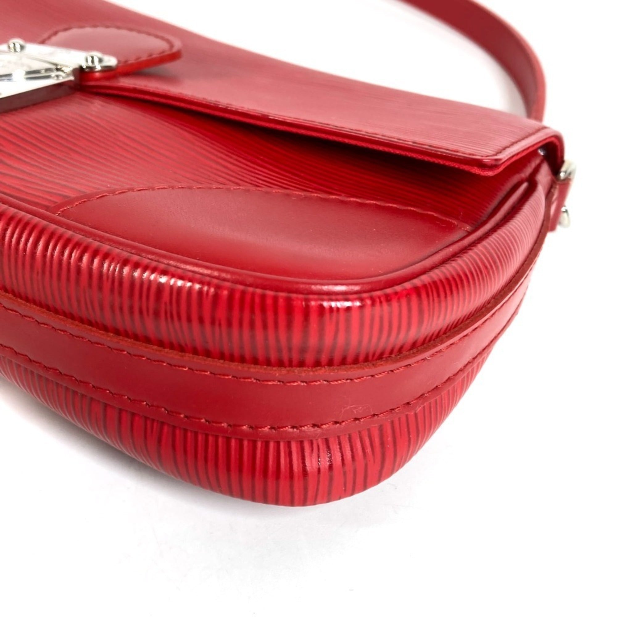 Louis Vuitton Epi Red Color Epi Leather Pochette Shoulder Bag (Pre-Owned)
