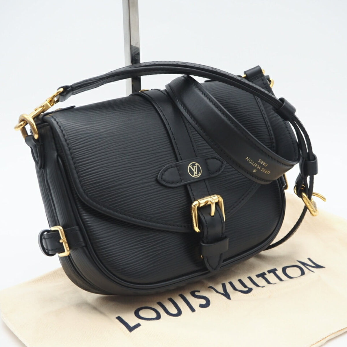 Louis Vuitton Black Shoulder Bag (Pre-Owned)