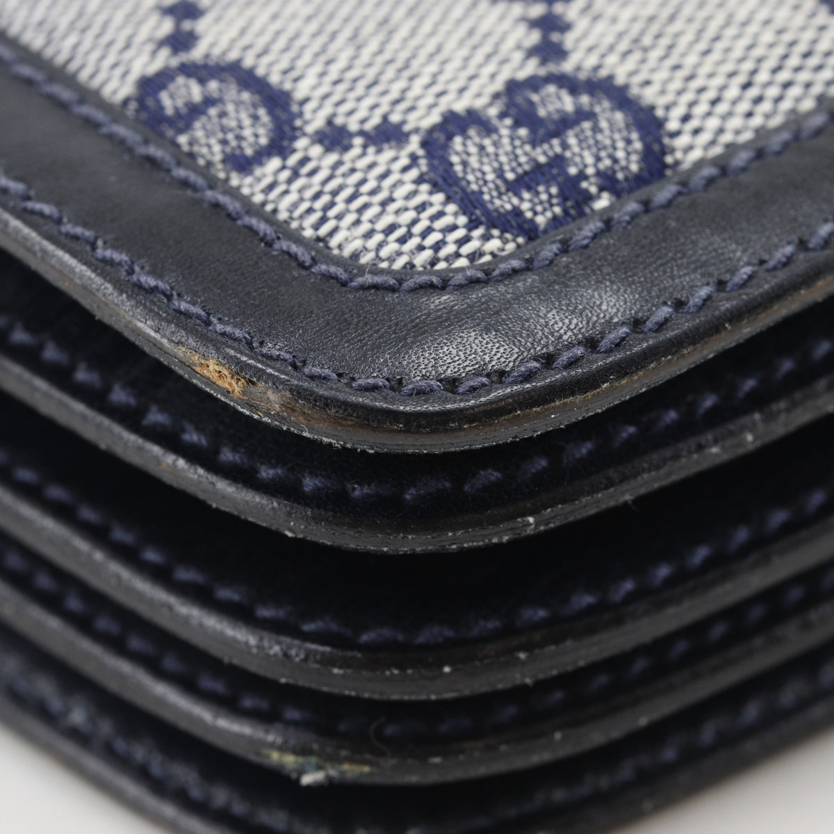 Gucci Navy Gg Canvas Shoulder Bag (Pre-Owned)