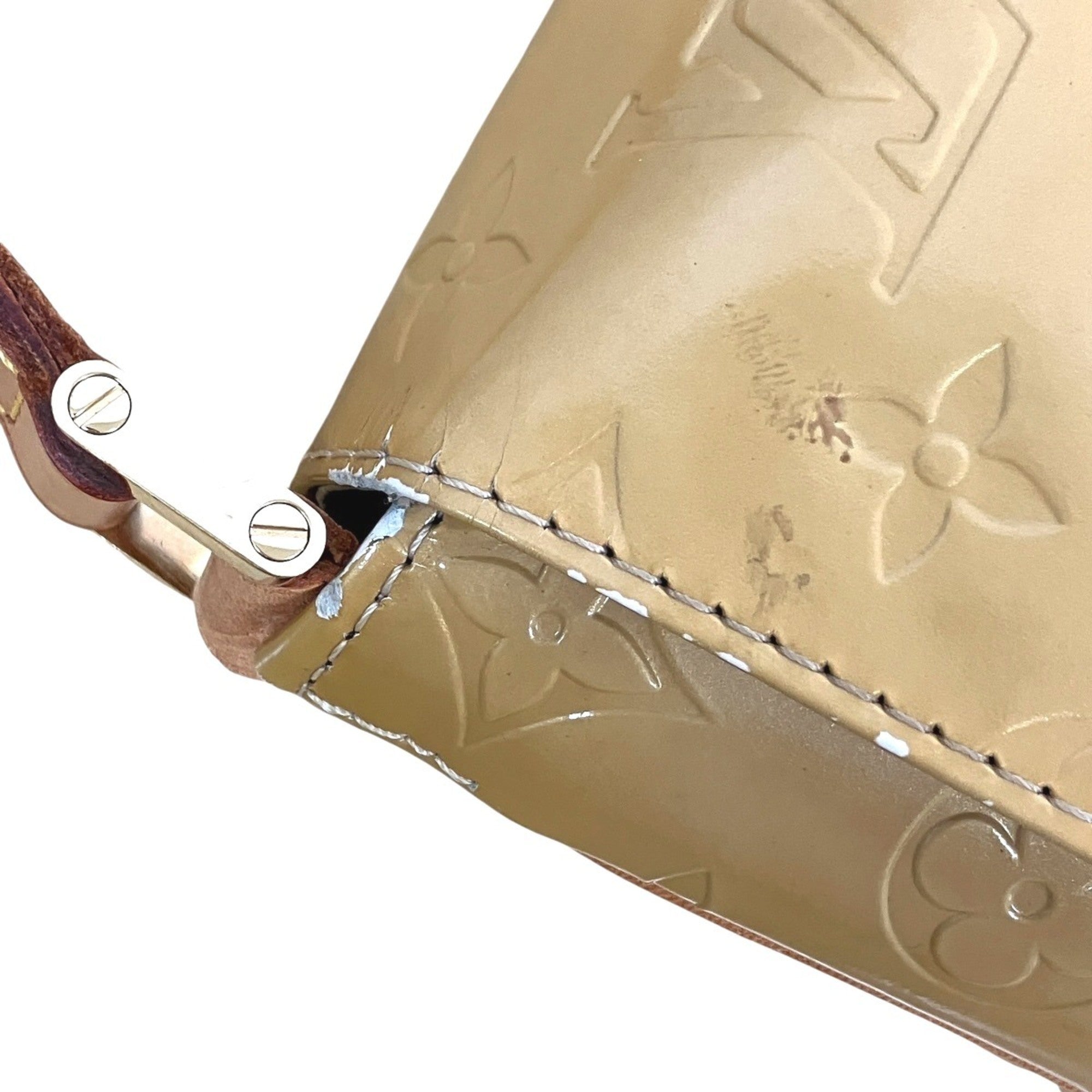 Louis Vuitton Beige Galle Vernis Shoulder Bag (Pre-Owned)