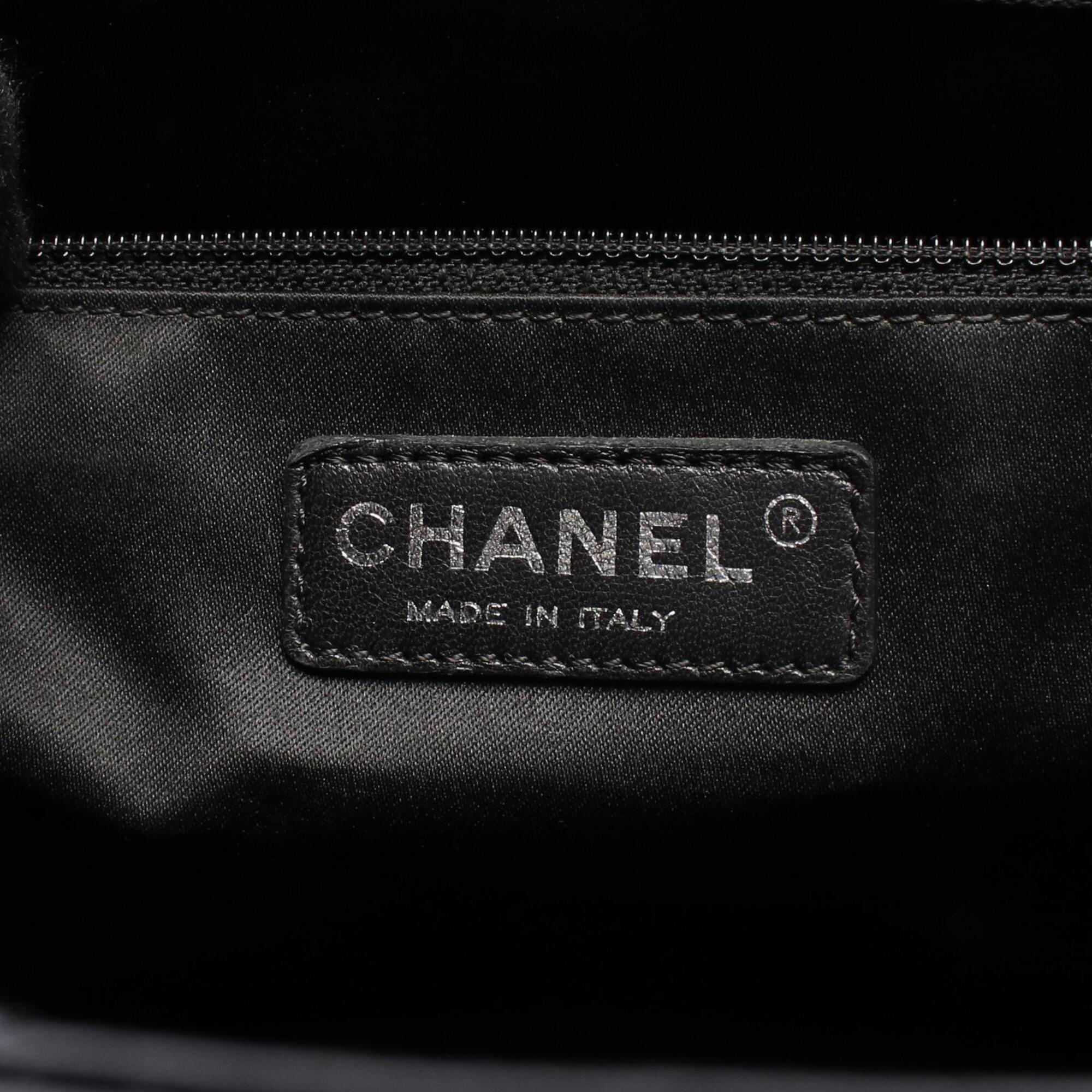 Chanel Black Grained Calfskin Handbag Tote Bag (Pre-Owned)