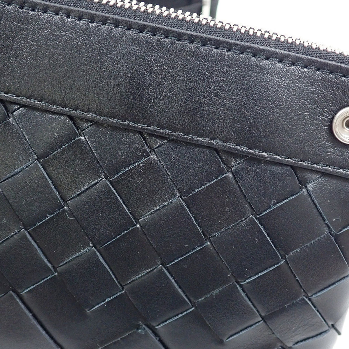Bottega Veneta Black Leather Shoulder Bag (Pre-Owned)