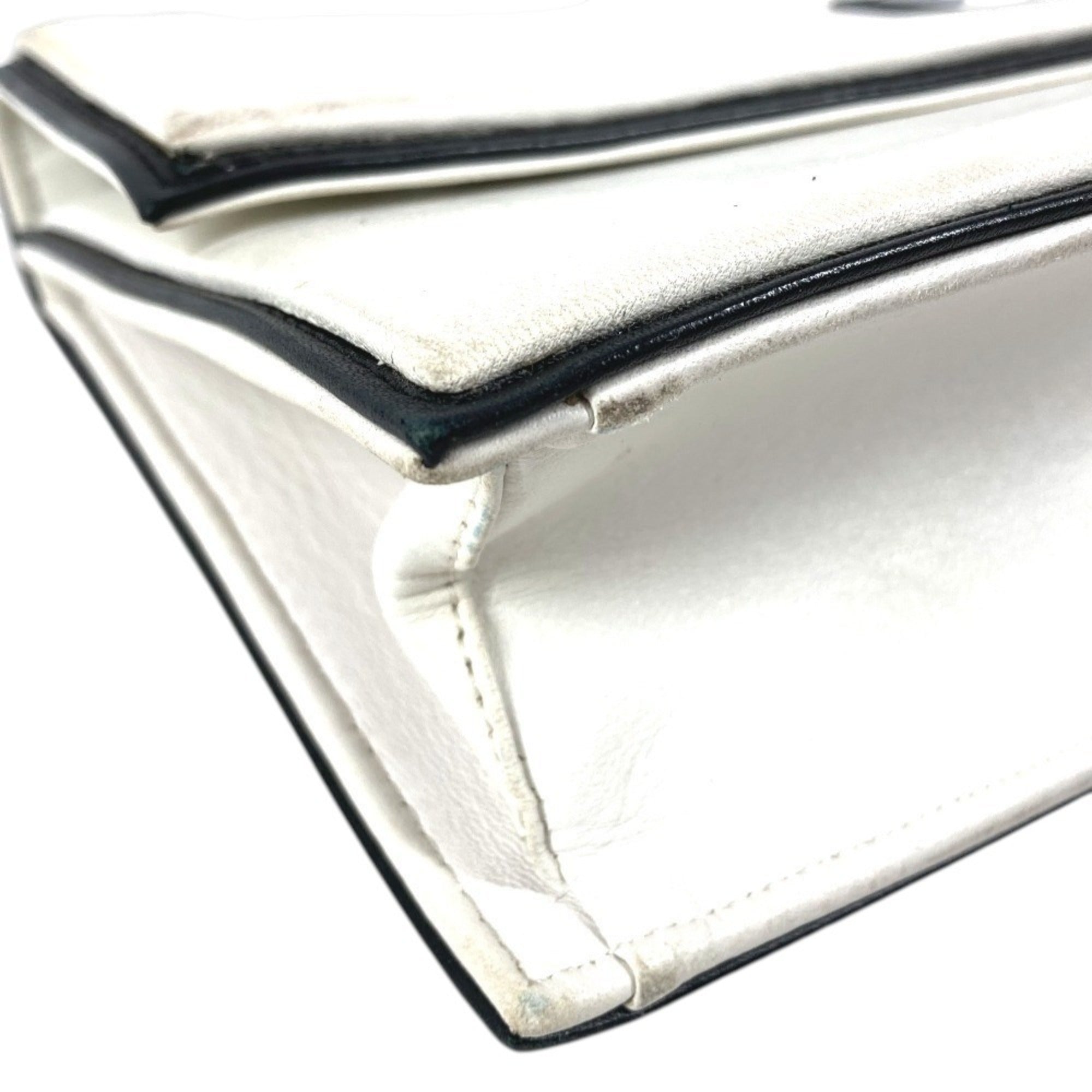Chanel 2.55 Black White Leather Shoulder Bag (Pre-Owned)
