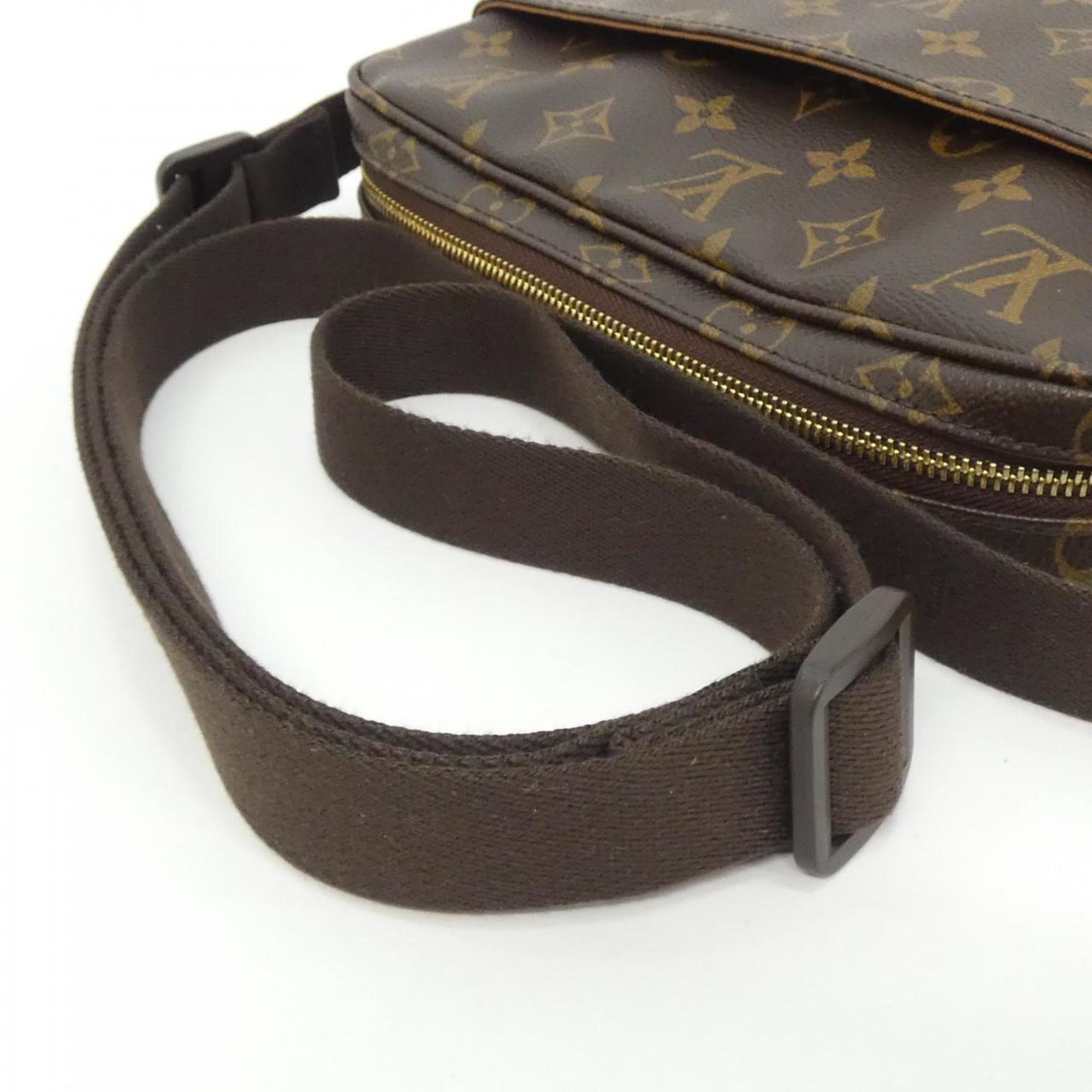Louis Vuitton Marron Monogram Monogram Coated Canvas Shoulder Bag (Pre-Owned)