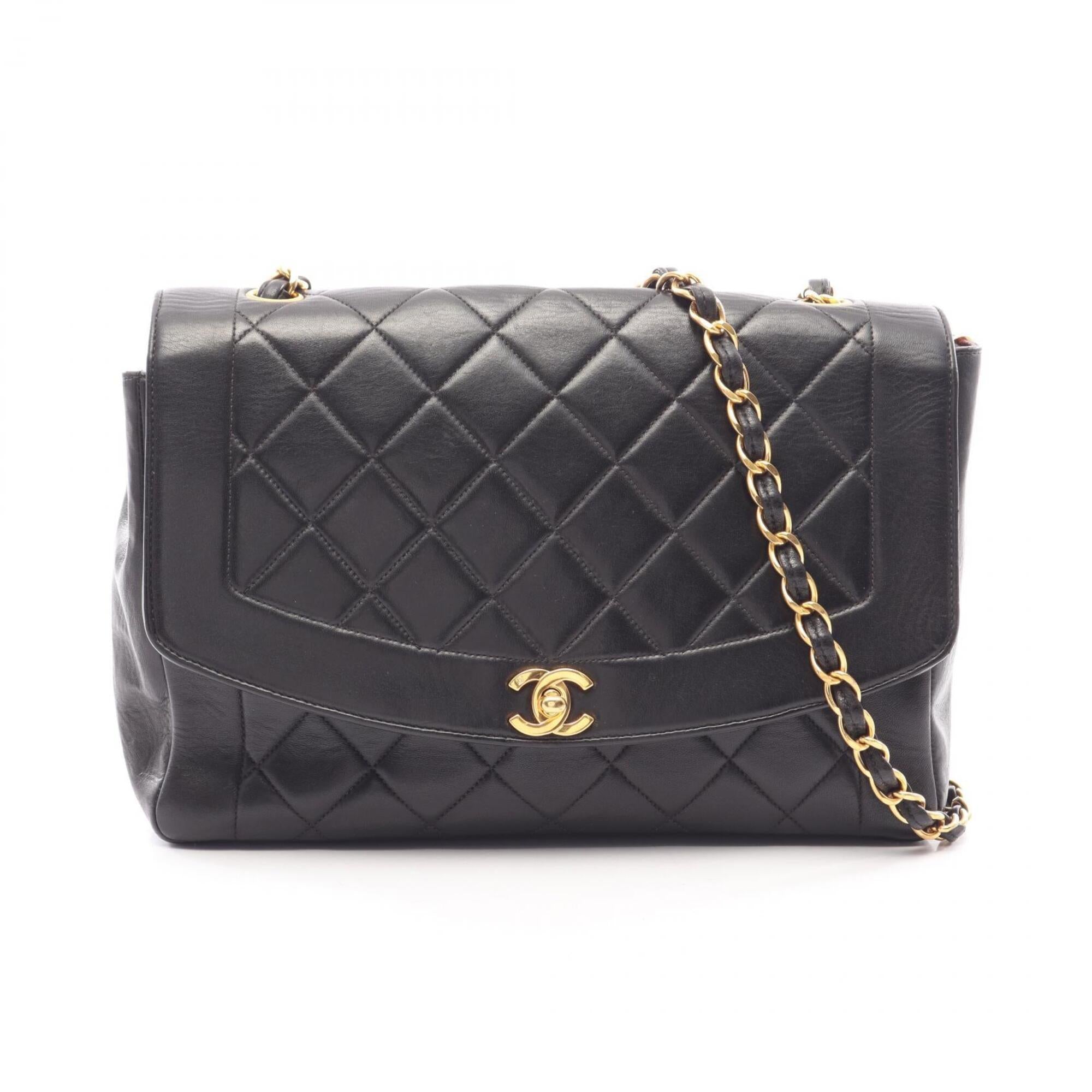 Chanel Matelasse Black Leather Handbag Shoulder Bag (Pre-Owned)