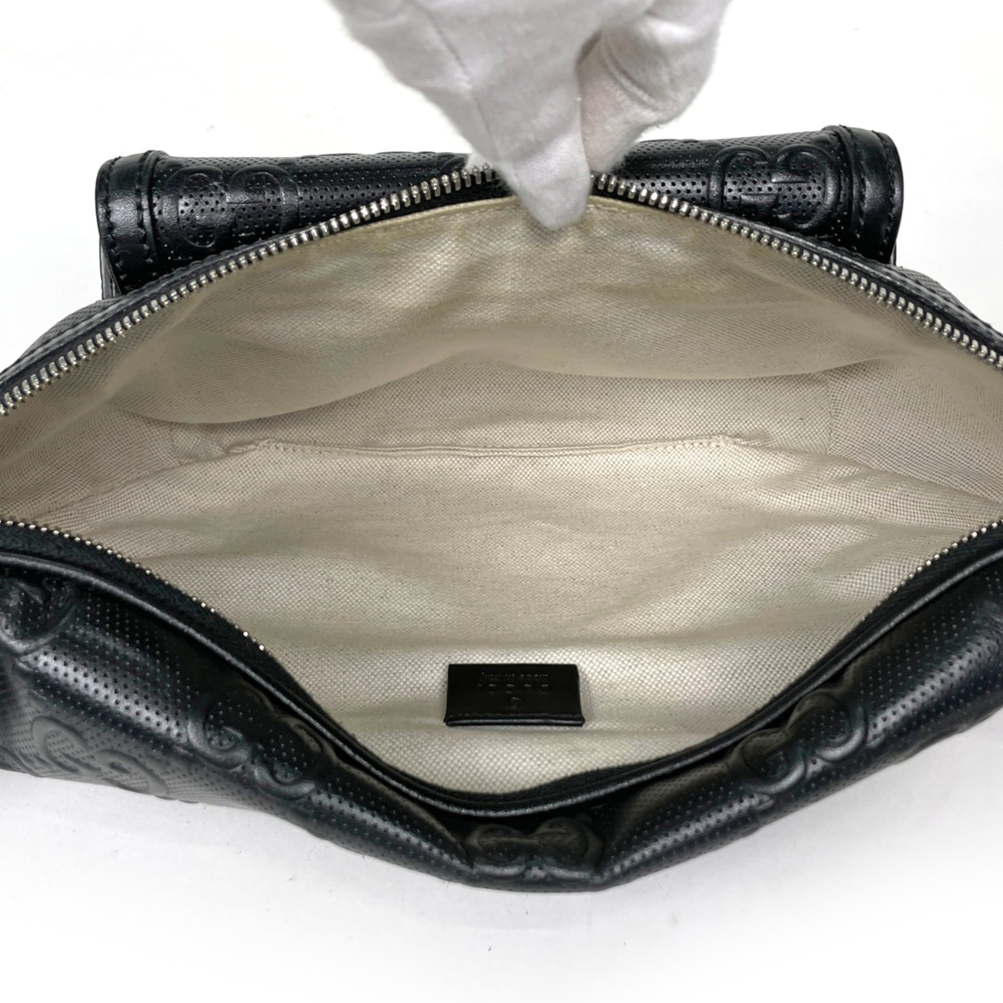 Gucci Black Leather Fanny Pack Sling Bag (Pre-Owned)