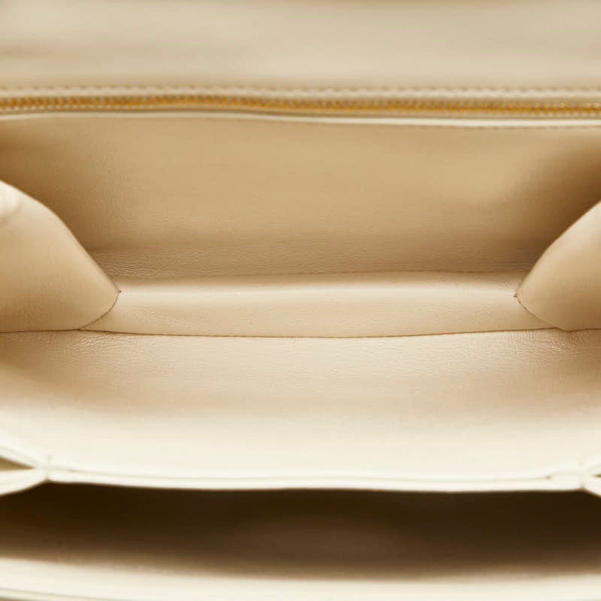 Celine White Leather Shoulder Bag (Pre-Owned)