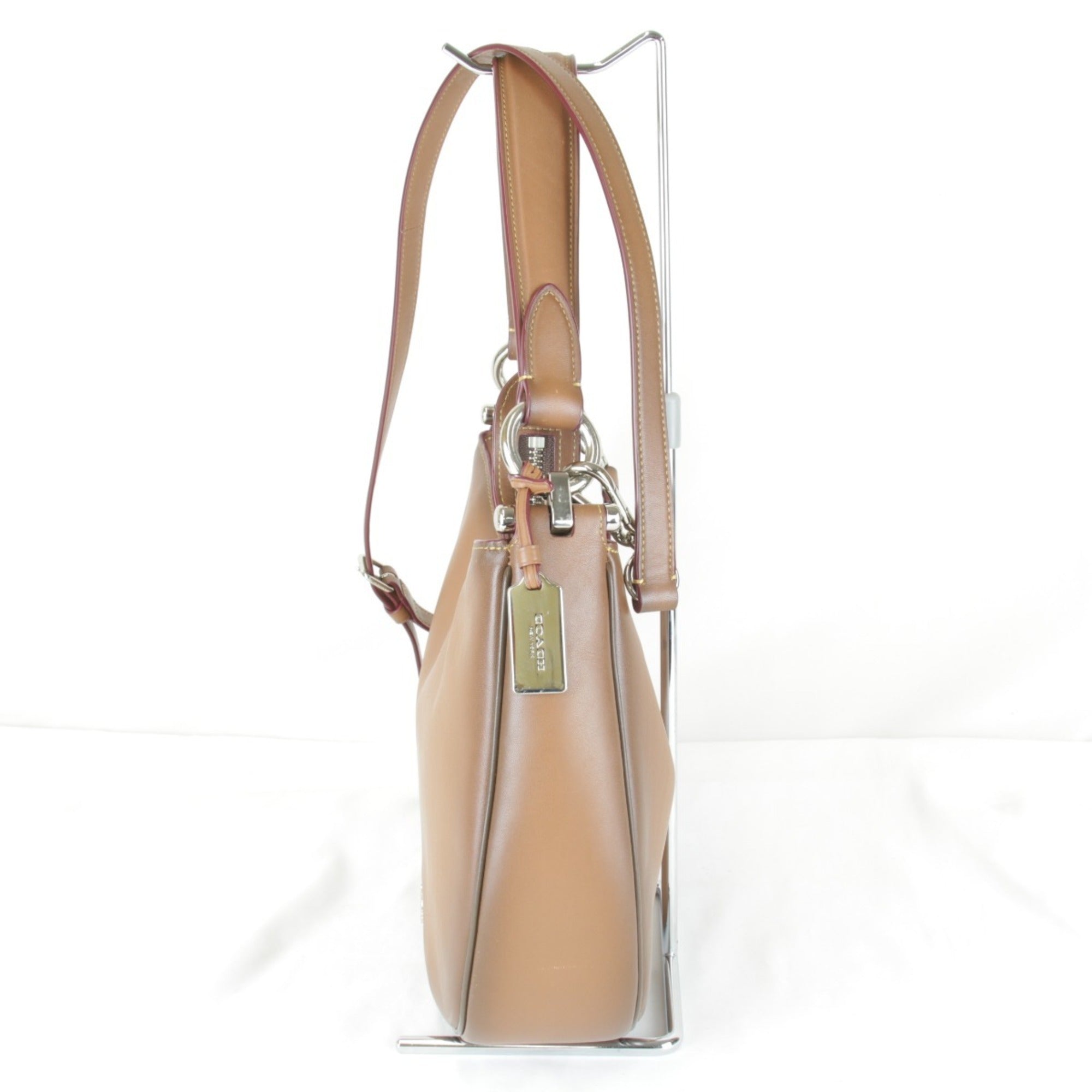 Coach Brown Leather Shoulder Bag (Pre-Owned)