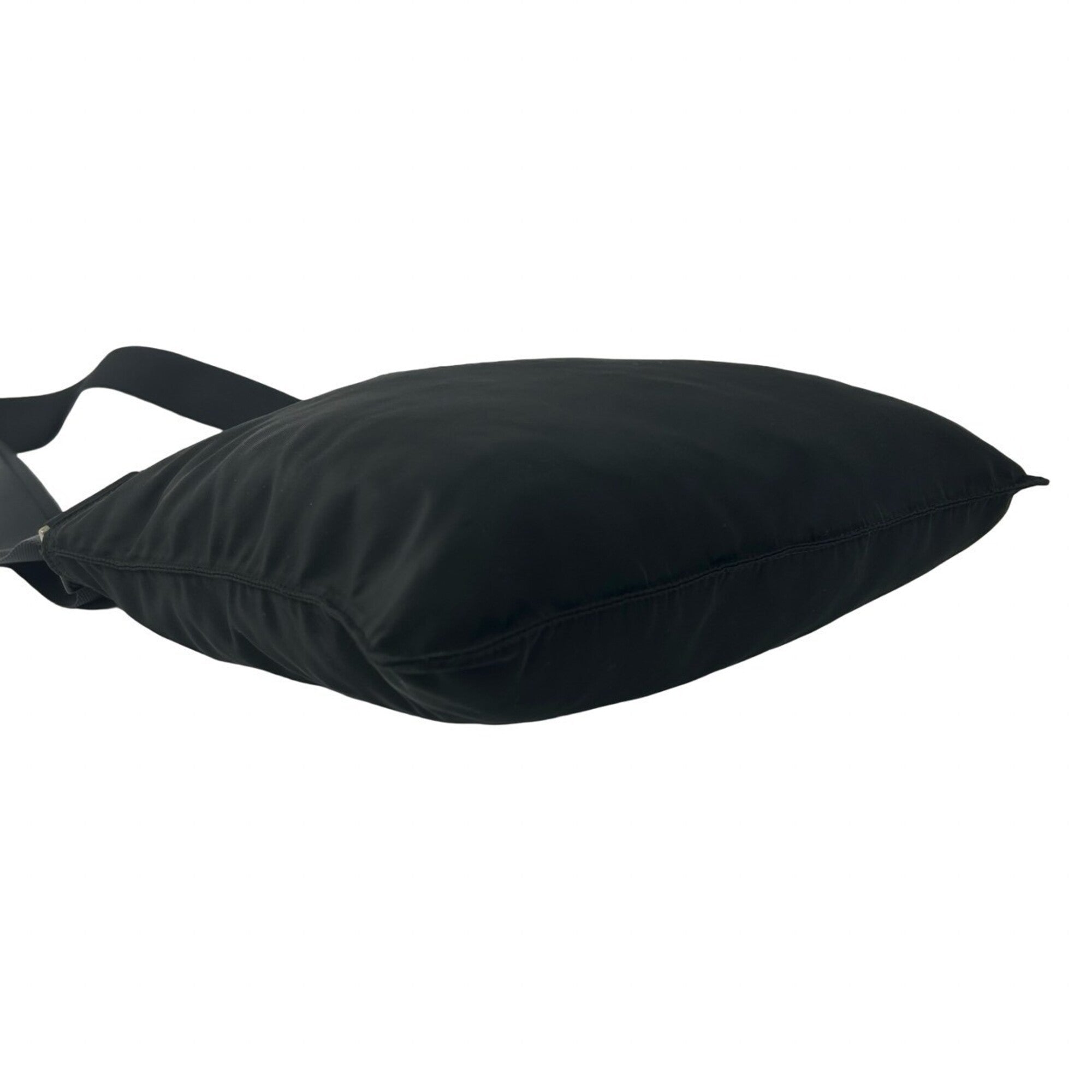Prada Black Nylon Leather Pochette Shoulder Bag (Pre-Owned)