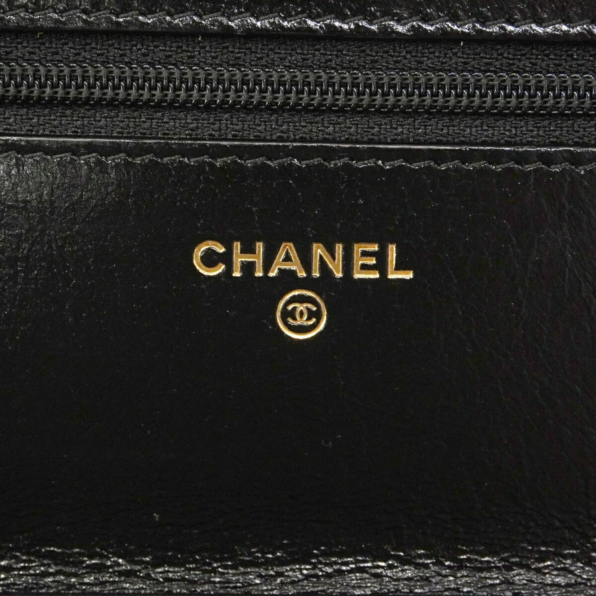 Chanel Black Leather Chain/Shoulder Wallet (Pre-Owned)