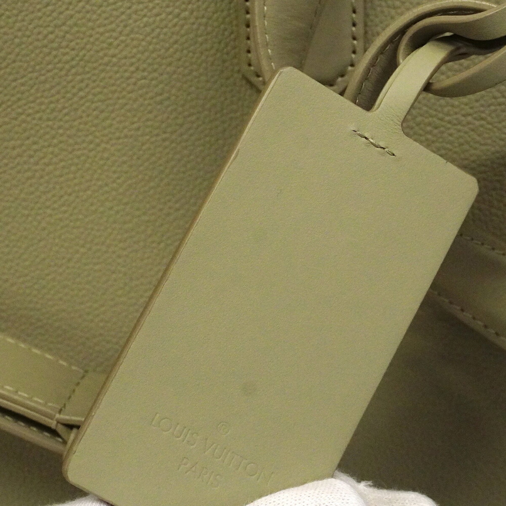 Louis Vuitton Khaki Tote Bag (Pre-Owned)