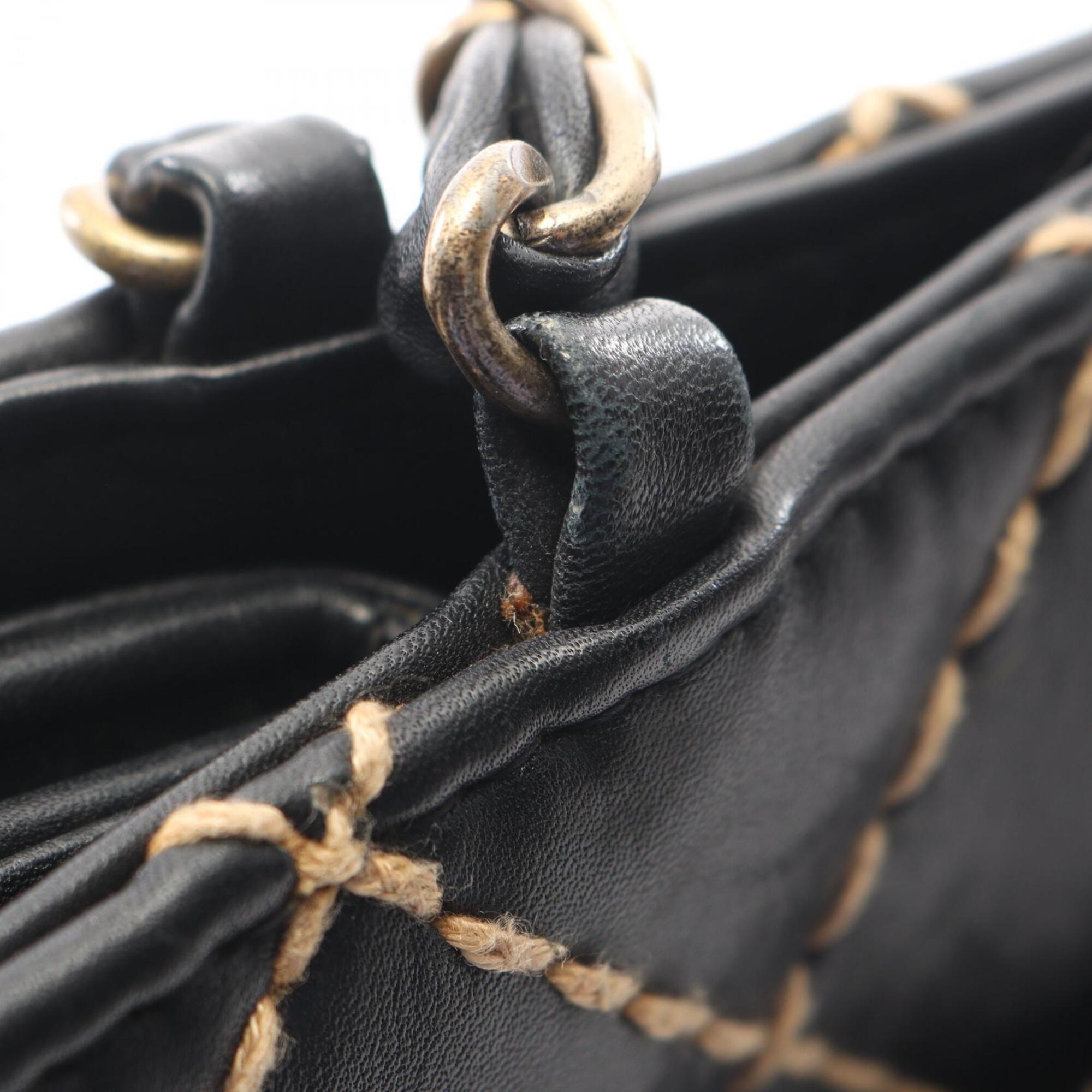 Chanel Black Leather Handbag Shoulder Bag (Pre-Owned)