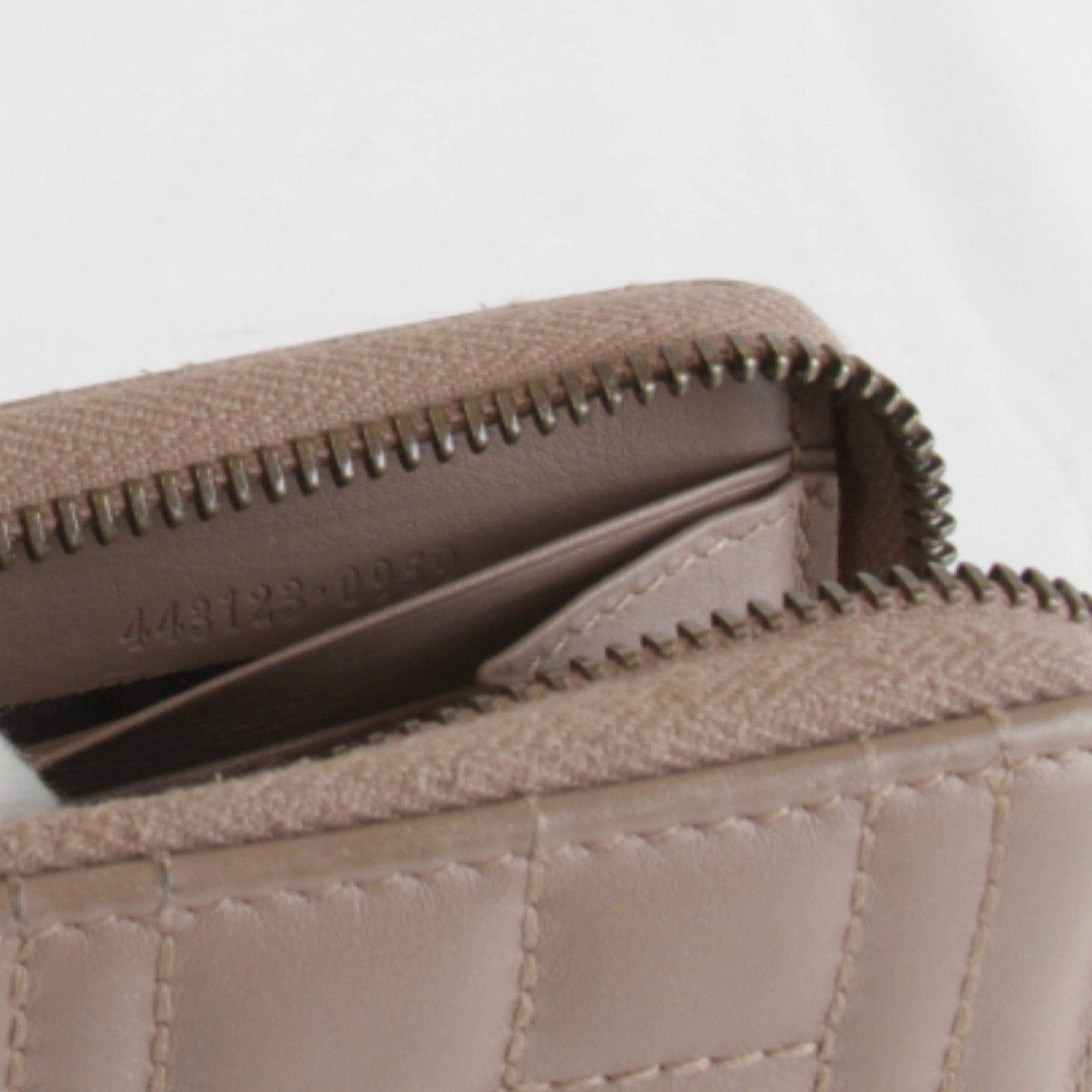 Gucci Brown Leather Long Wallet (Bi-Fold) (Pre-Owned)
