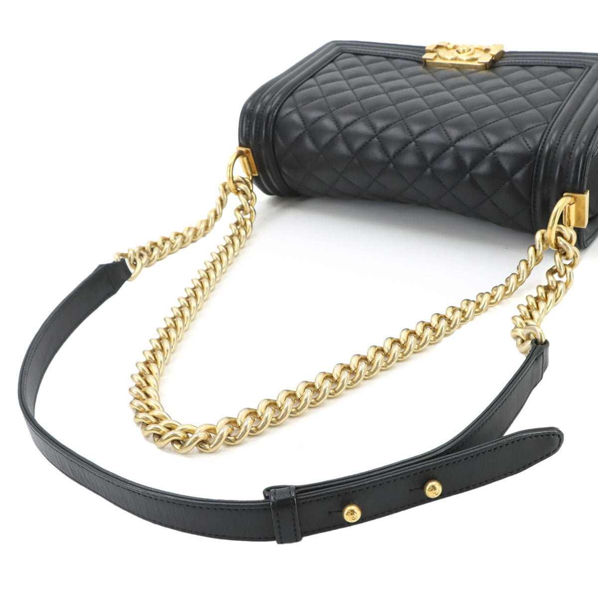 Chanel Black Leather Handbag Shoulder Bag (Pre-Owned)