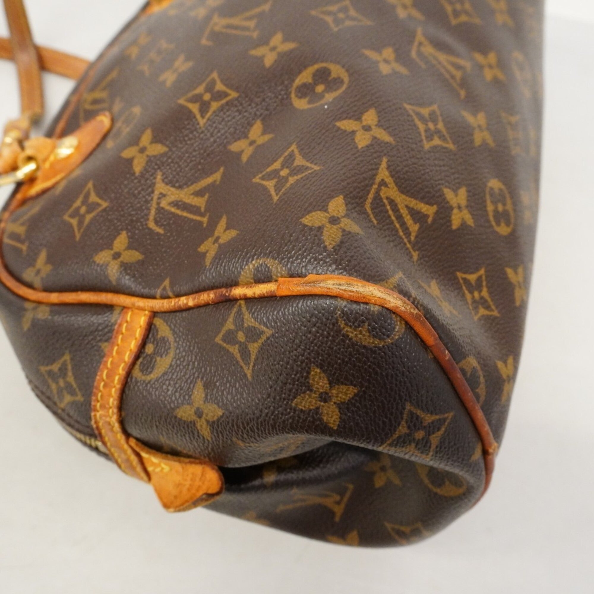 Louis Vuitton Brown Handbag (Pre-Owned)