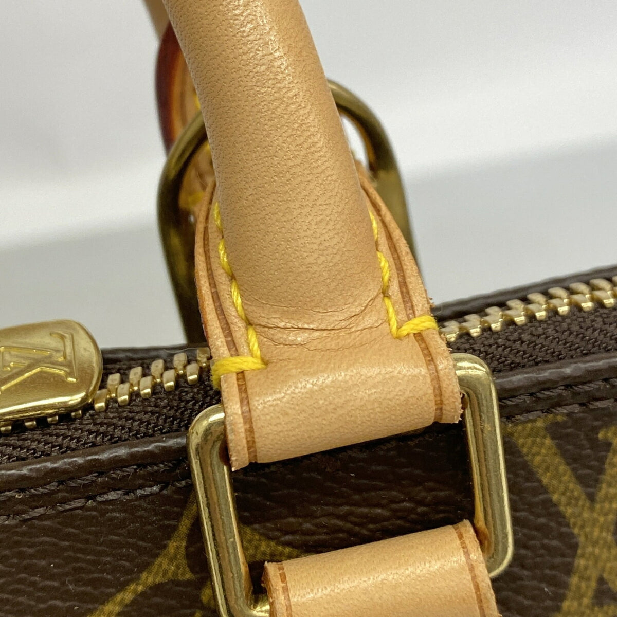 Louis Vuitton Brown Handbag (Pre-Owned)