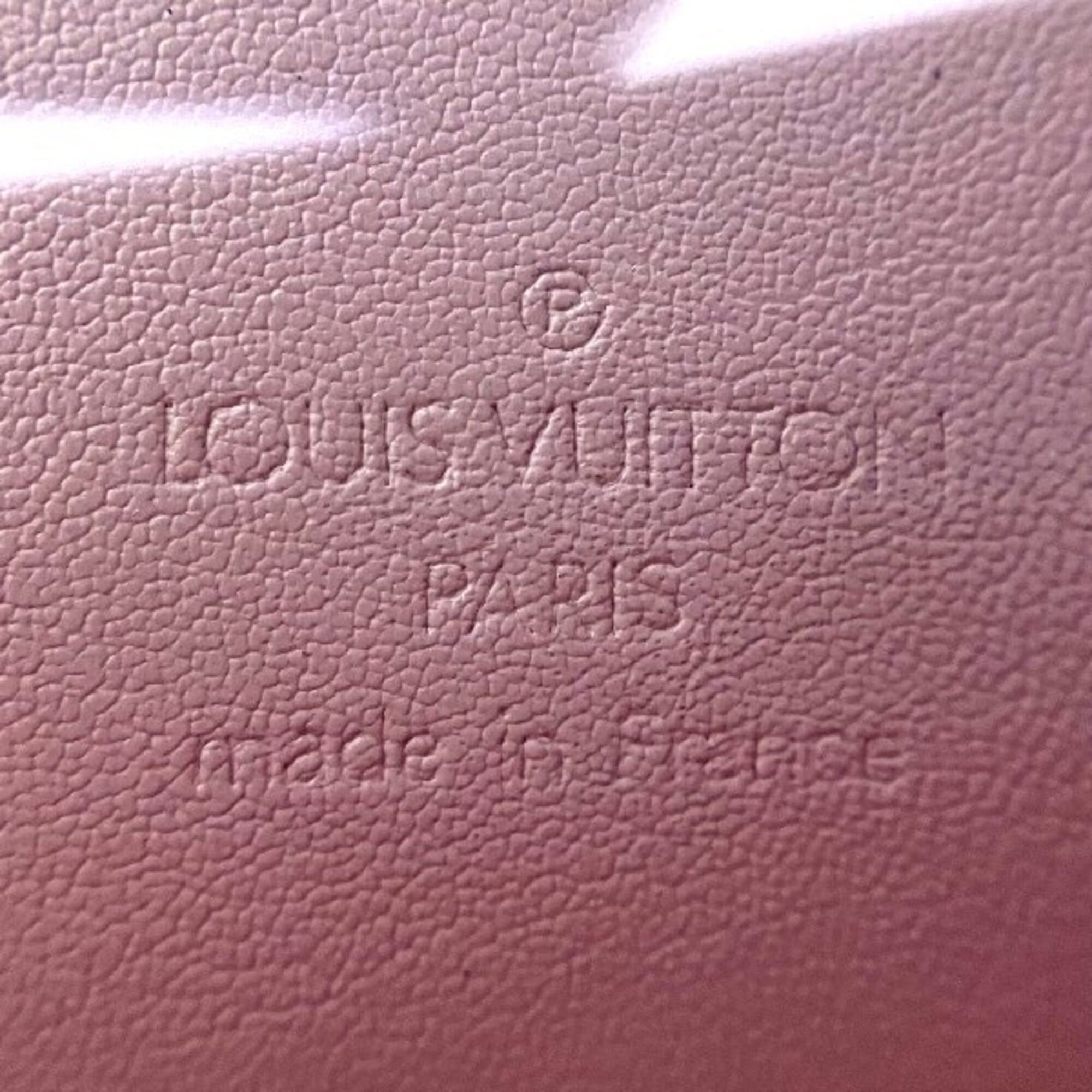 Louis Vuitton Rose Yellow Patent Leather Handbag (Pre-Owned)
